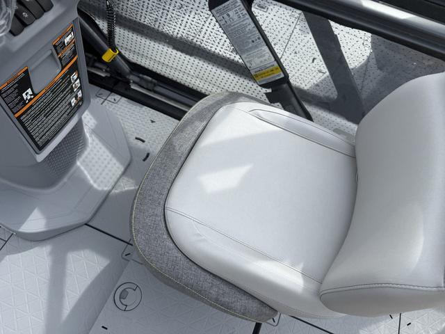 2025 Sea-Doo Switch Cruise 21 - 7