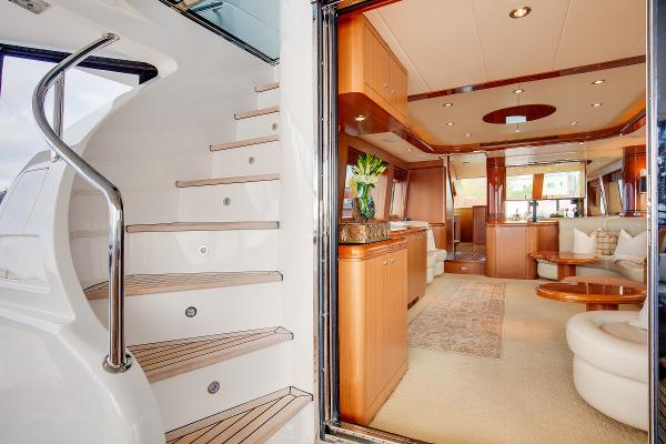 MOLDED AFT DECK STAIRCASE