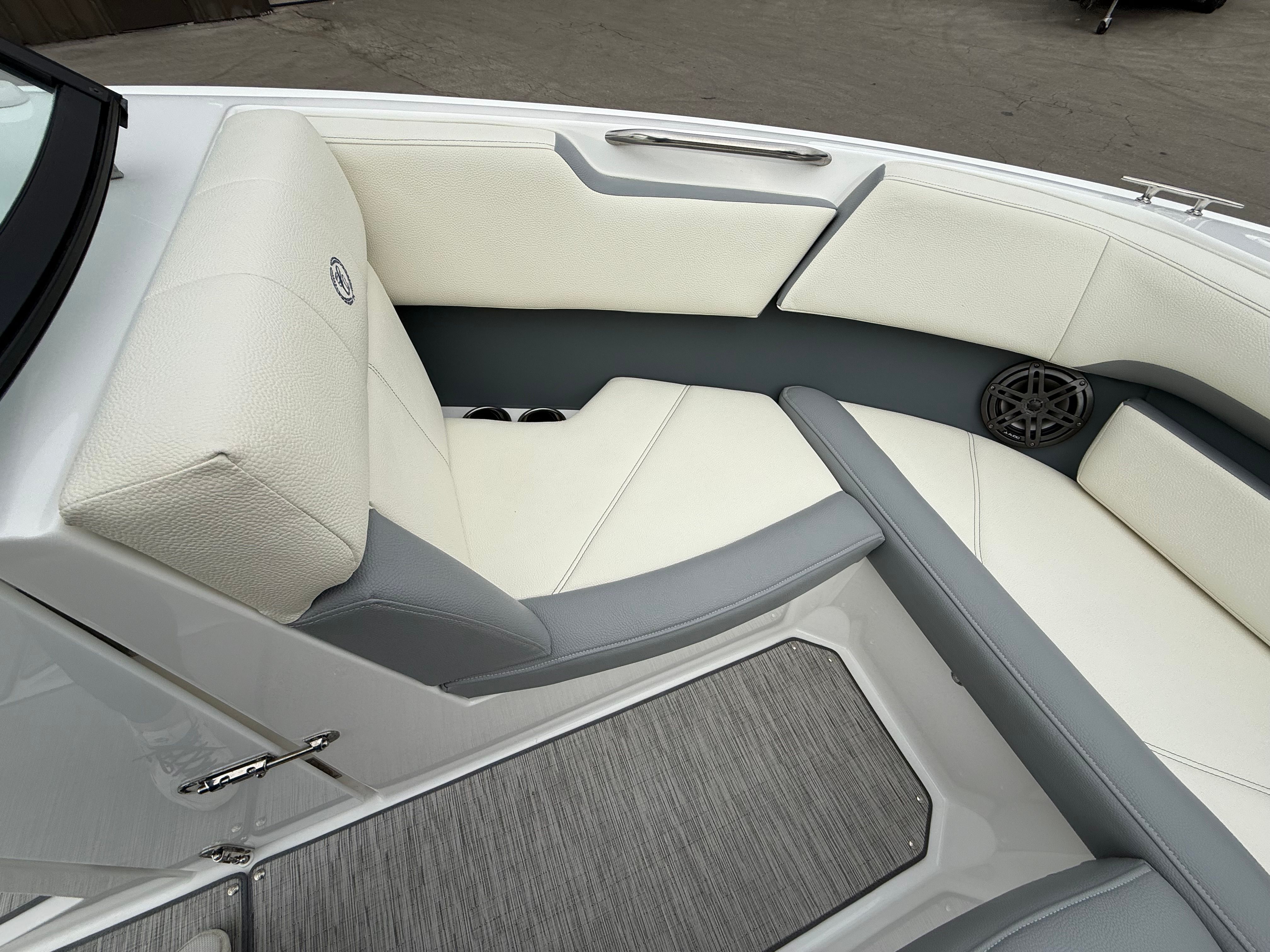 2022 Cobalt CS23 Surf - 21