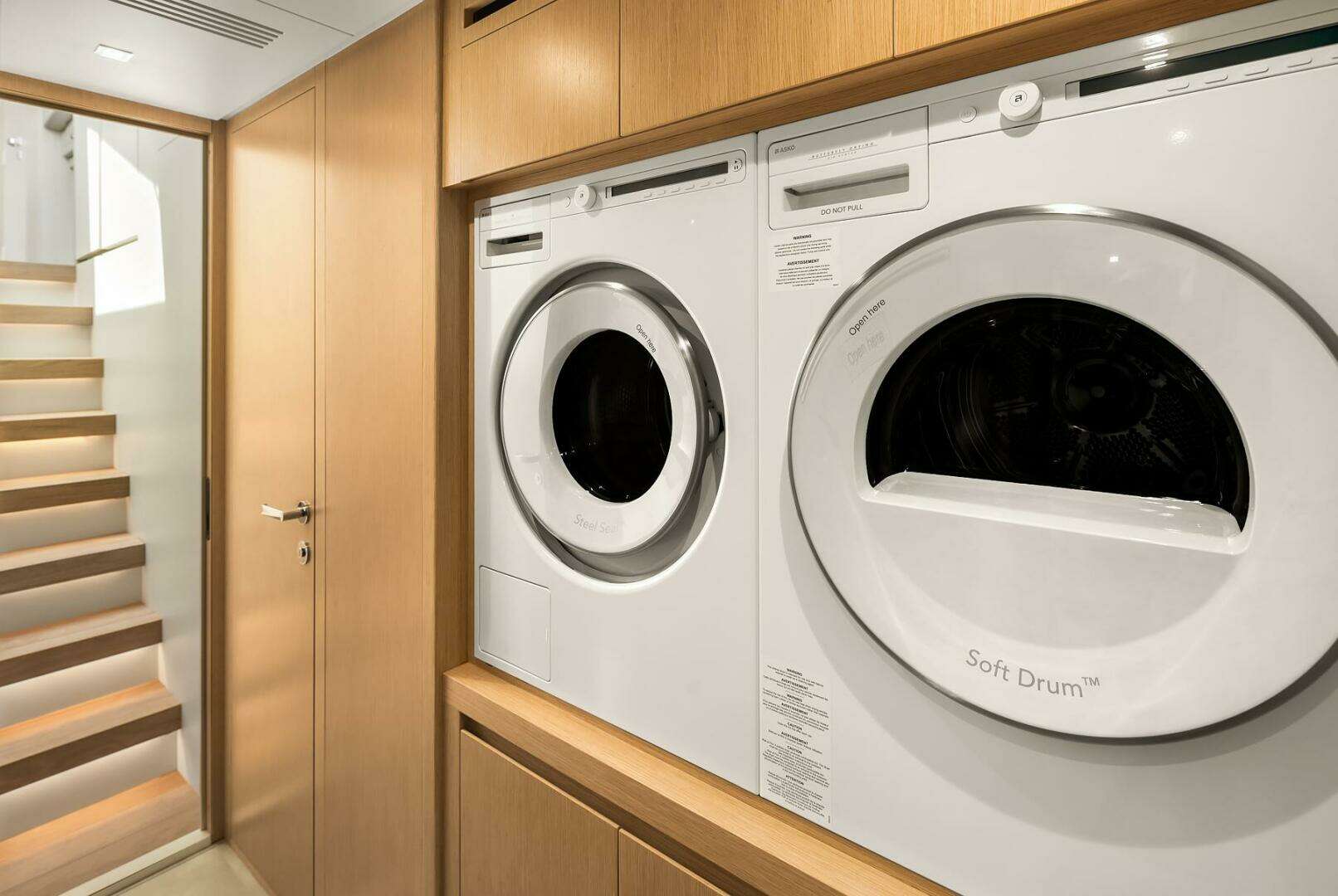 2023 Sanlorenzo SL86 - Image 33