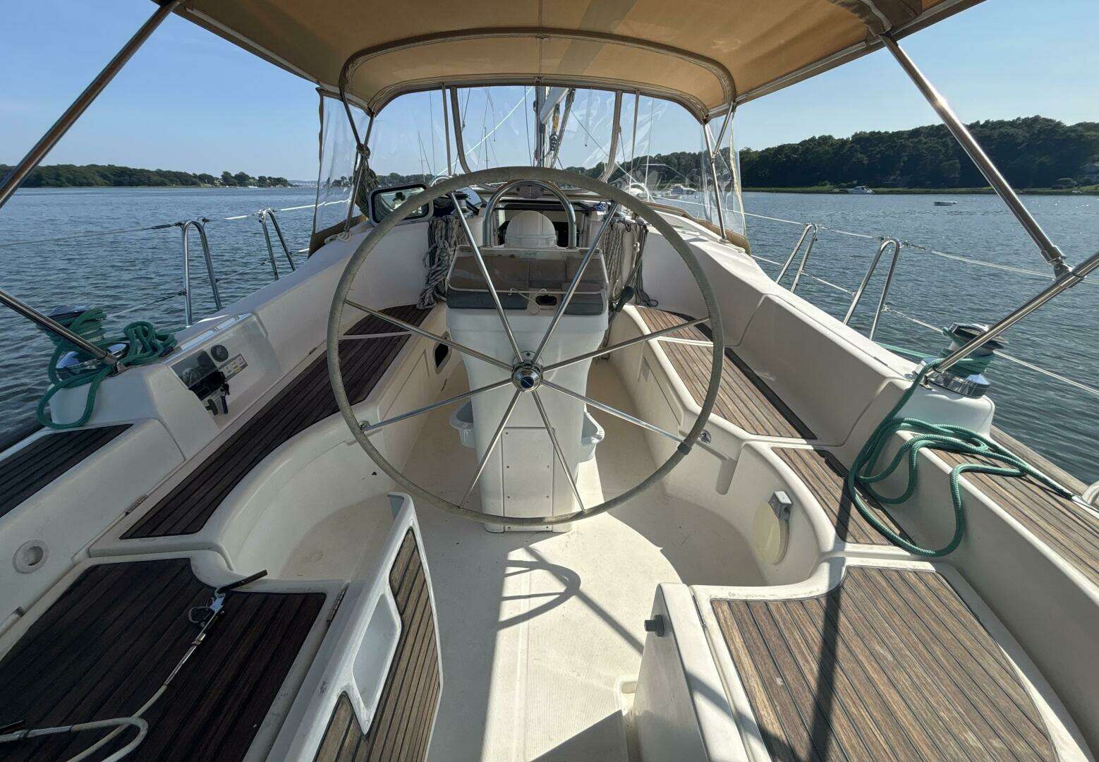 2004 Beneteau 423 - Image 9