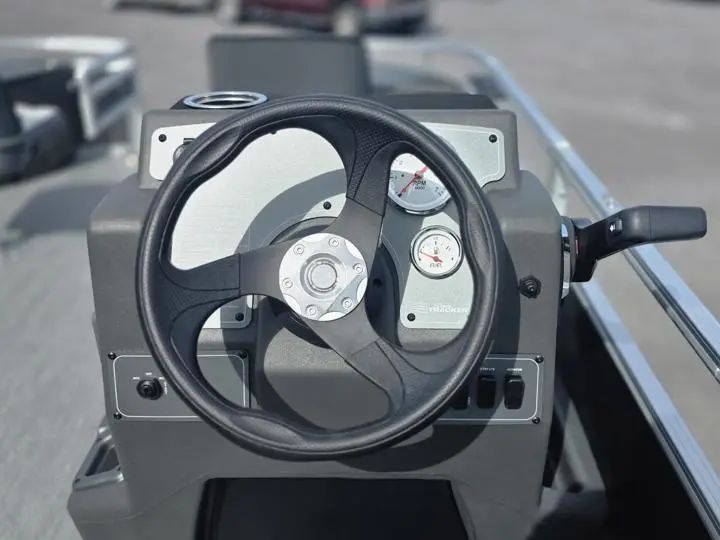 2026 Sun Tracker Bass Buggy 18 DLX - 18