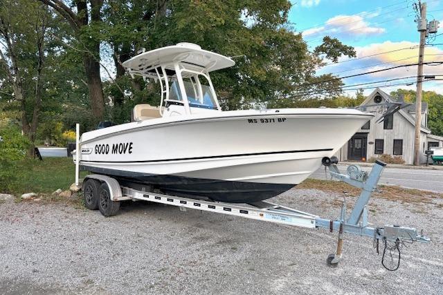 2018 Boston Whaler 230 Outrage