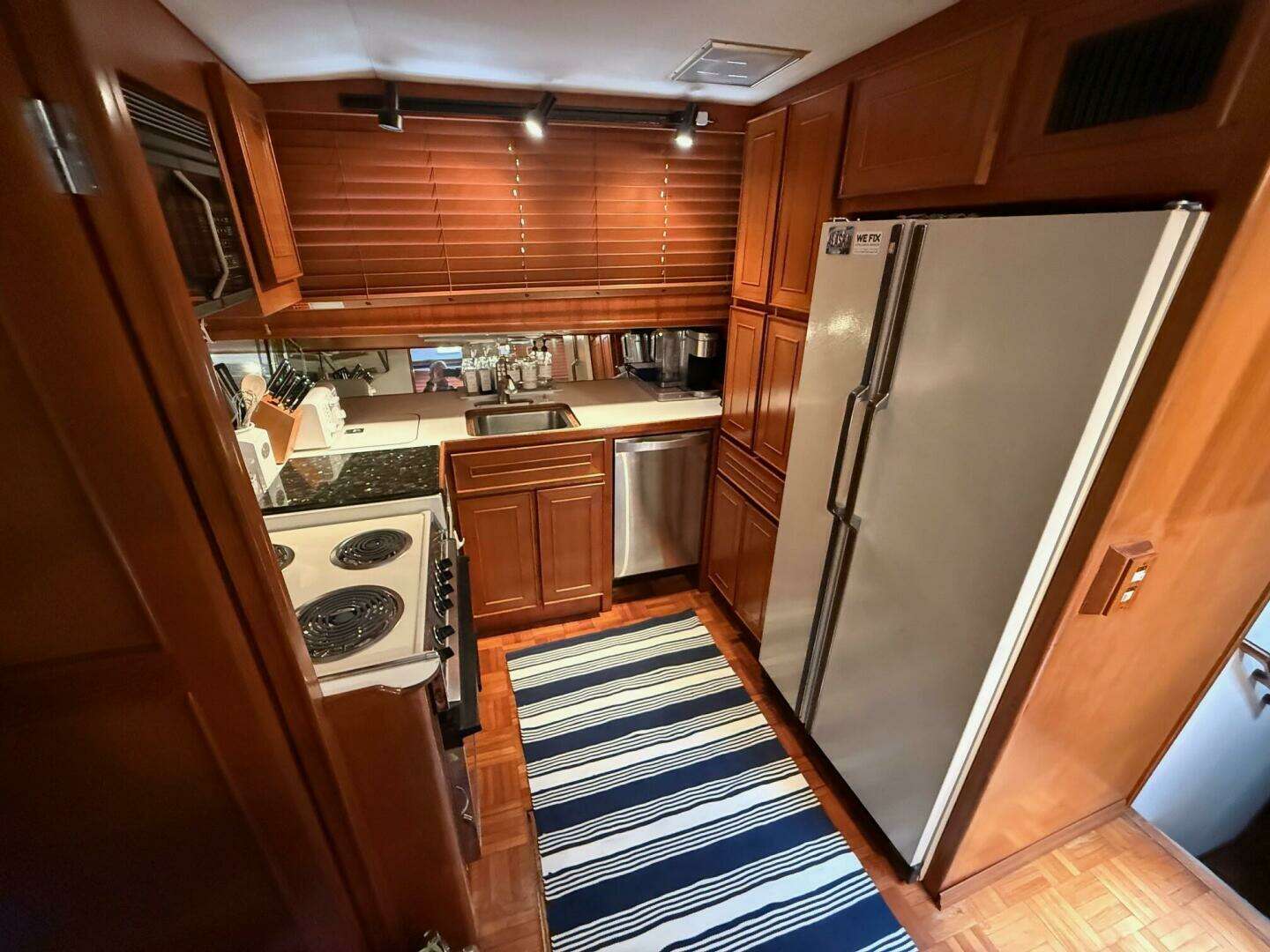 1989 Jefferson Marquessa 52 - Image 17