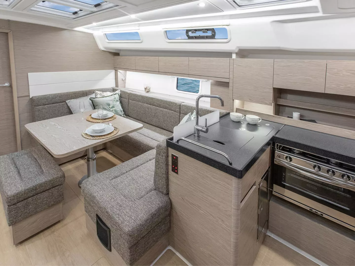 2025 Hanse 458 - Image 9
