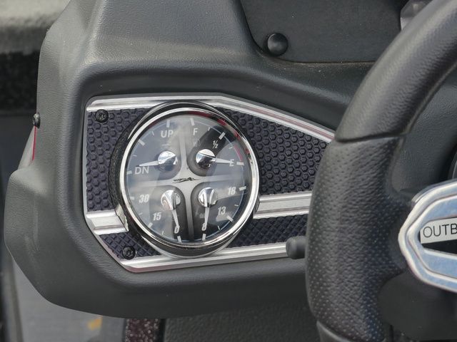 2015 Skeeter FX20 - 16