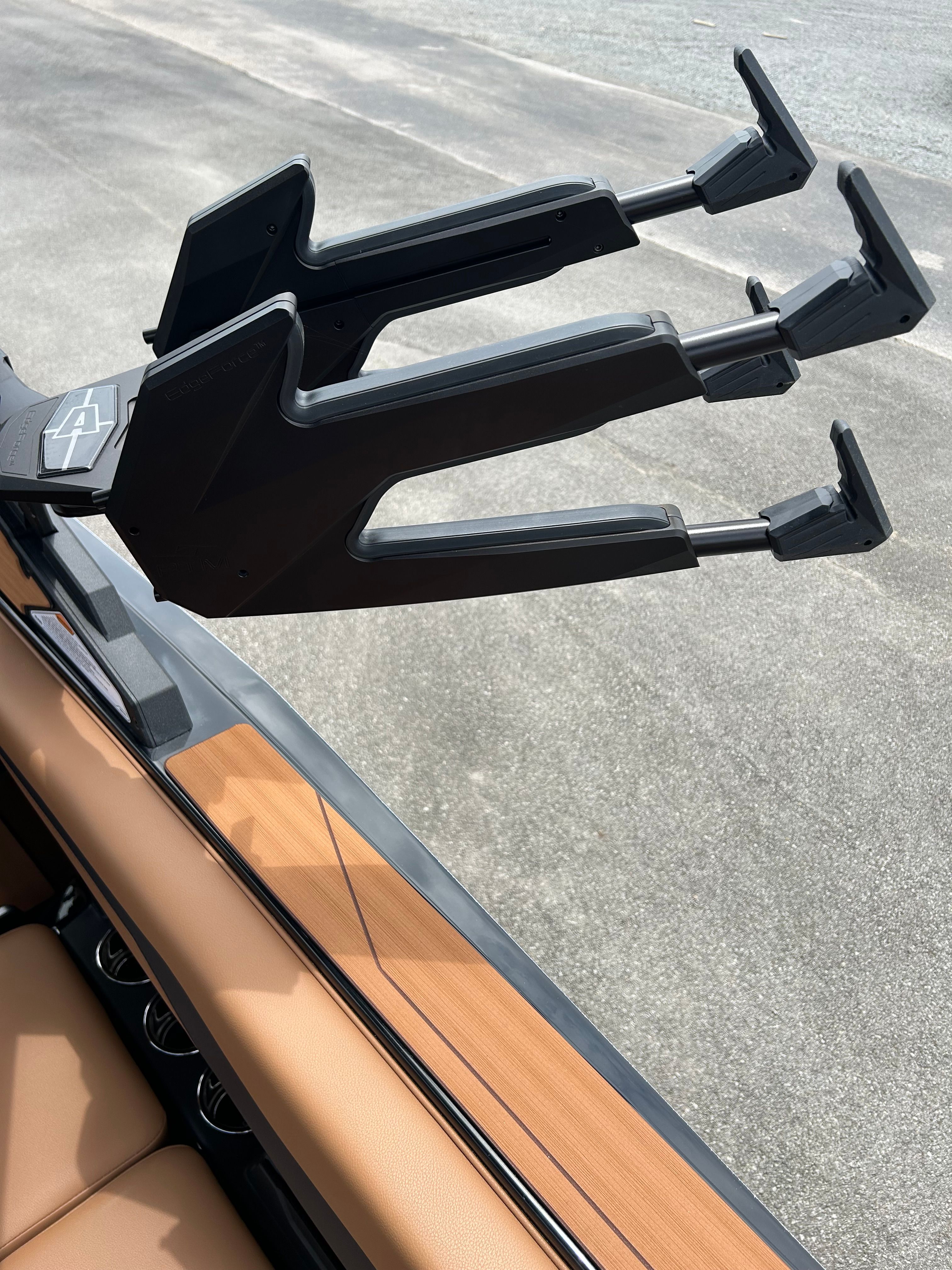 2026 Axis T235 - 14