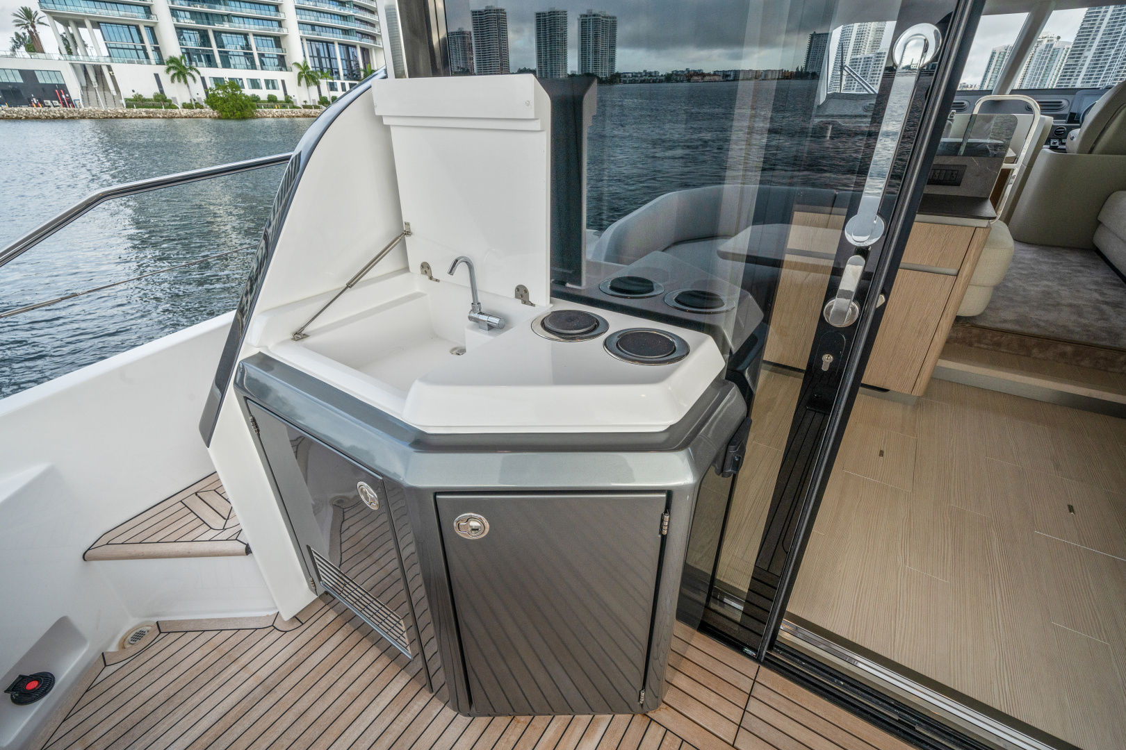 2023 Azimut 53 FLY - Image 42