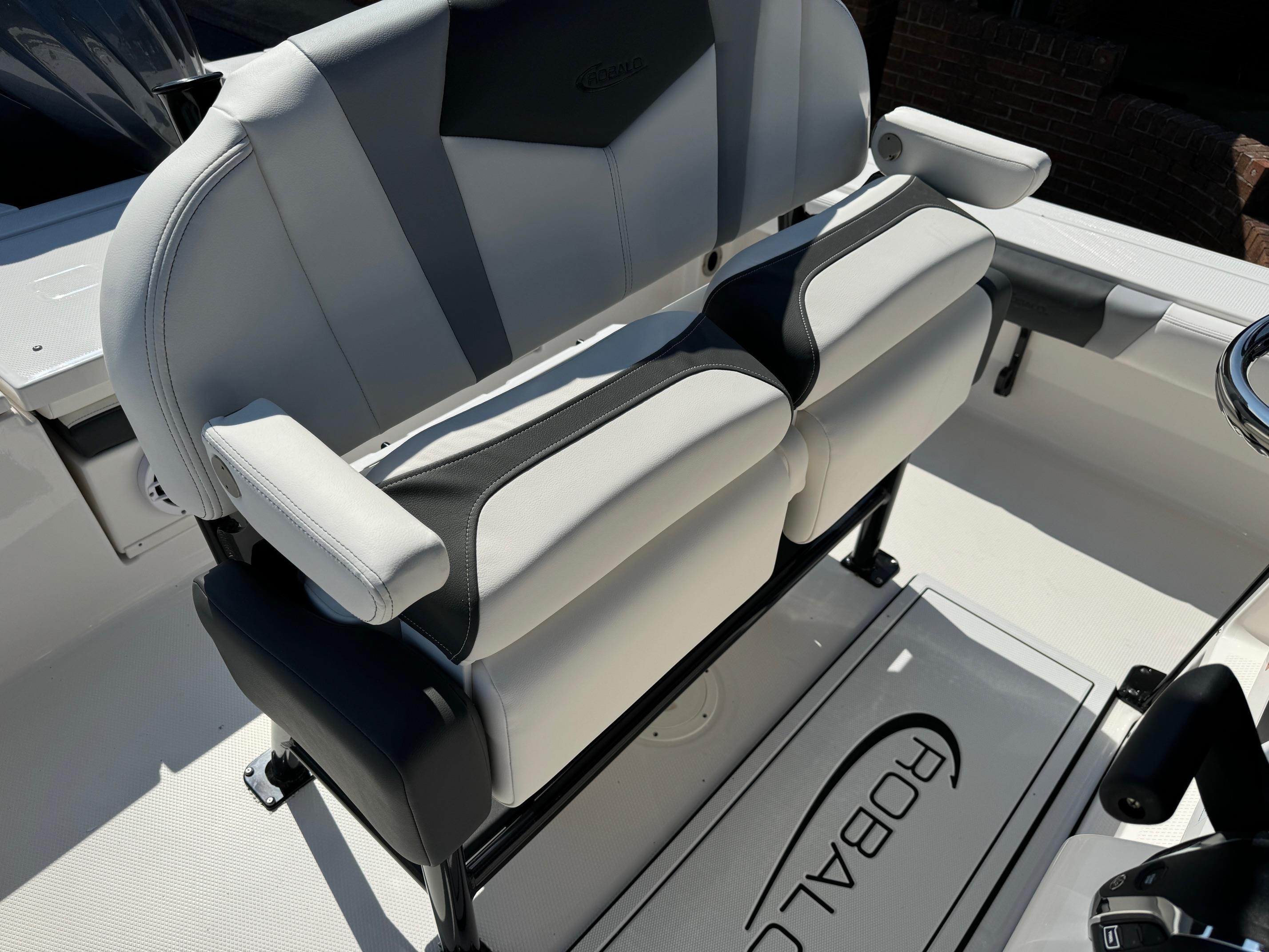 2025 Robalo R246 CAYMAN boat seating with sleek, modern design and comfortable upholstery.