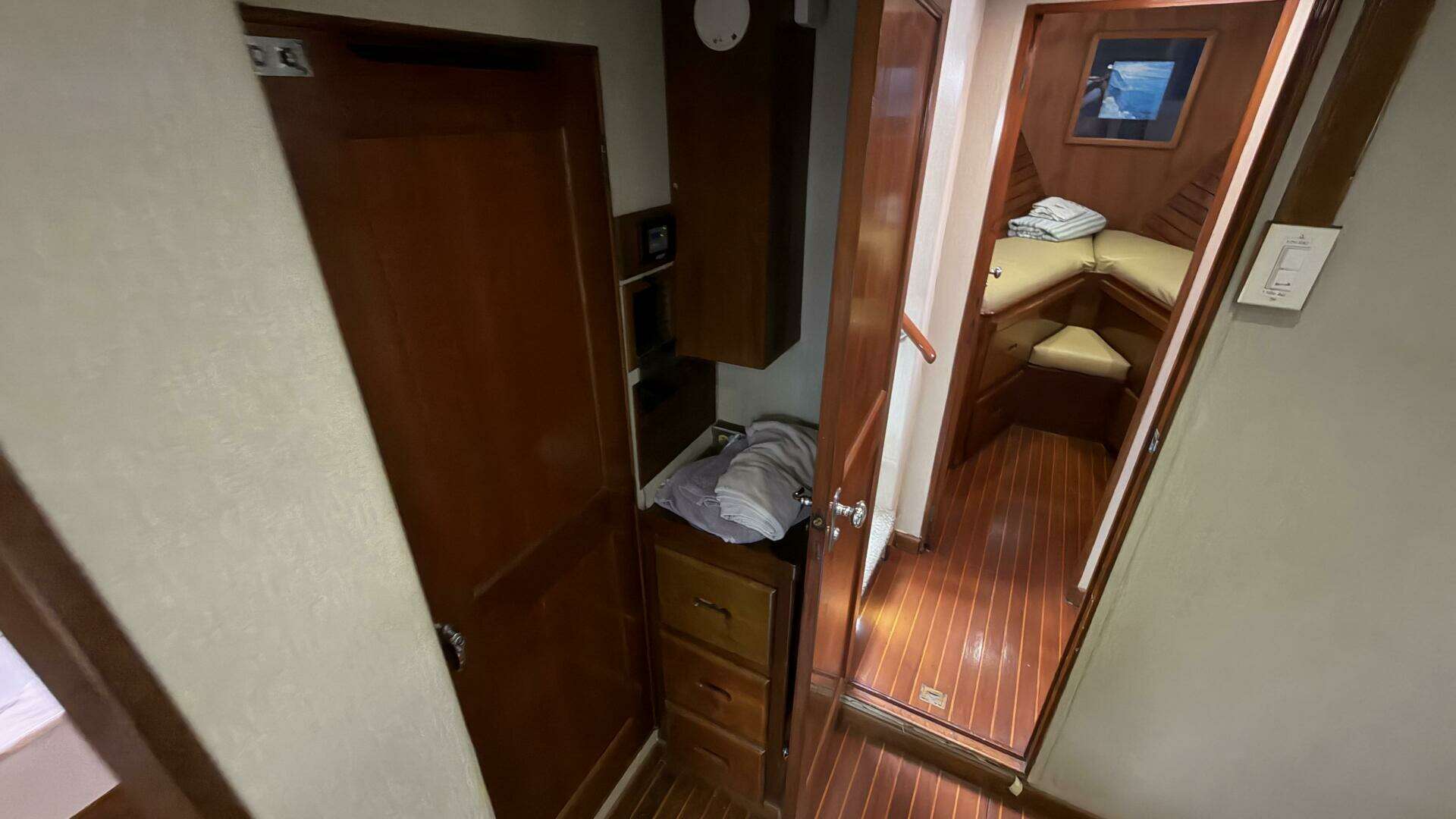 1982 Island Gypsy — - Image 73