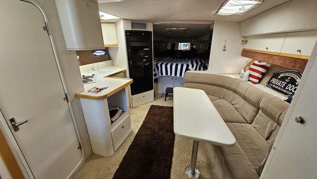 1995 Cruisers Yachts 3775 Esprit - 19