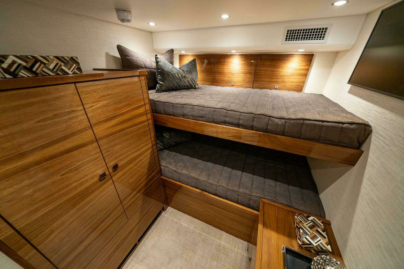 2027 Viking 74 Convertible - Image 24