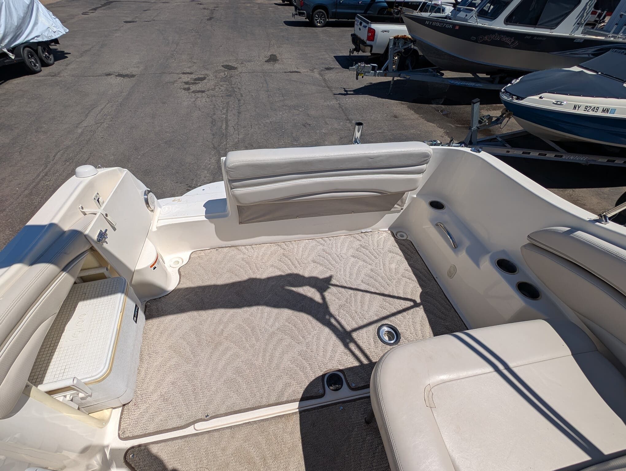 2007 Larson Cabrio 240 - 19