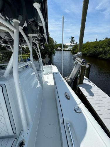 2023 Yellowfin 34 Offshore - 16