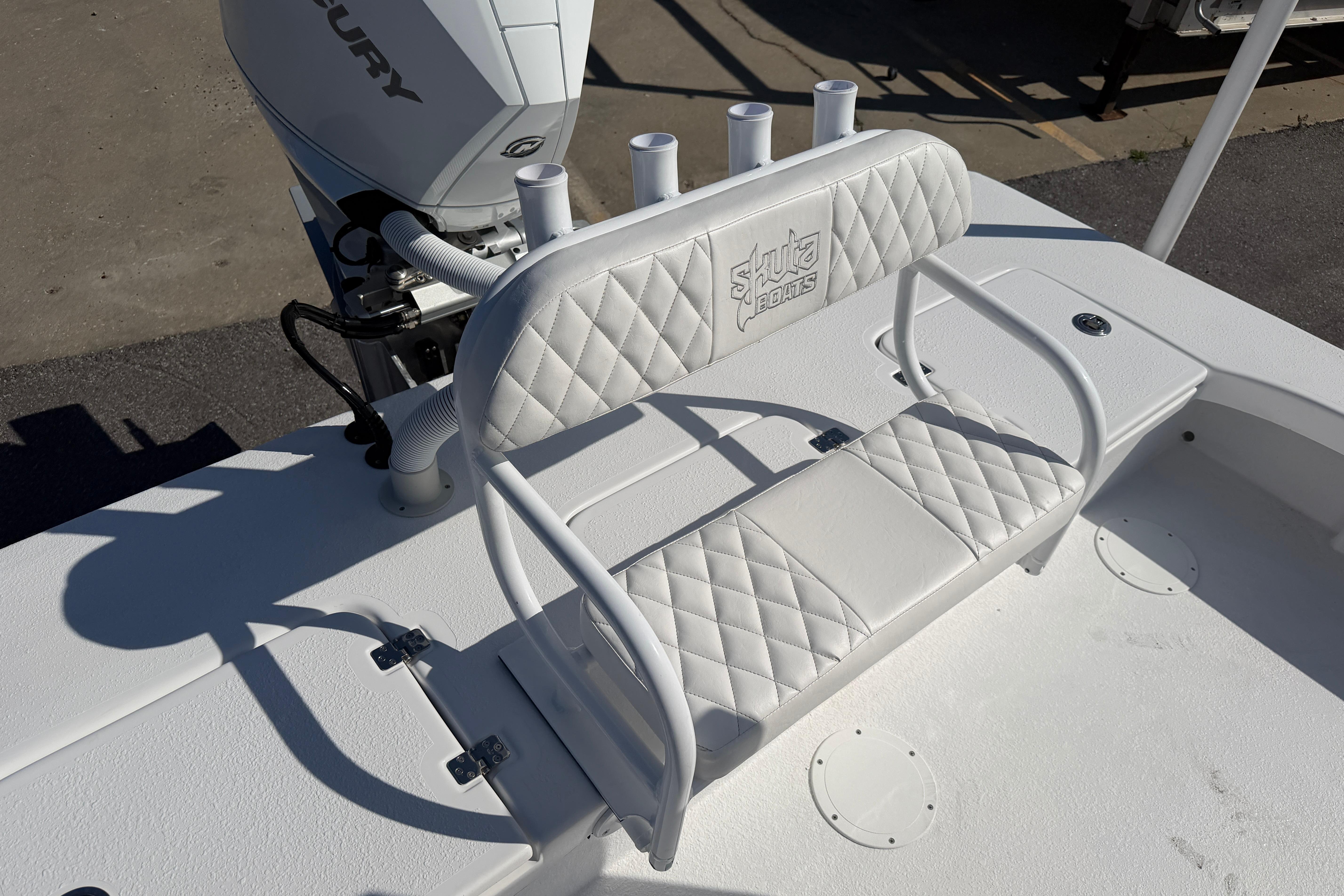 White Skuta 24 Cat boat seat with quilted design, 2026 model.