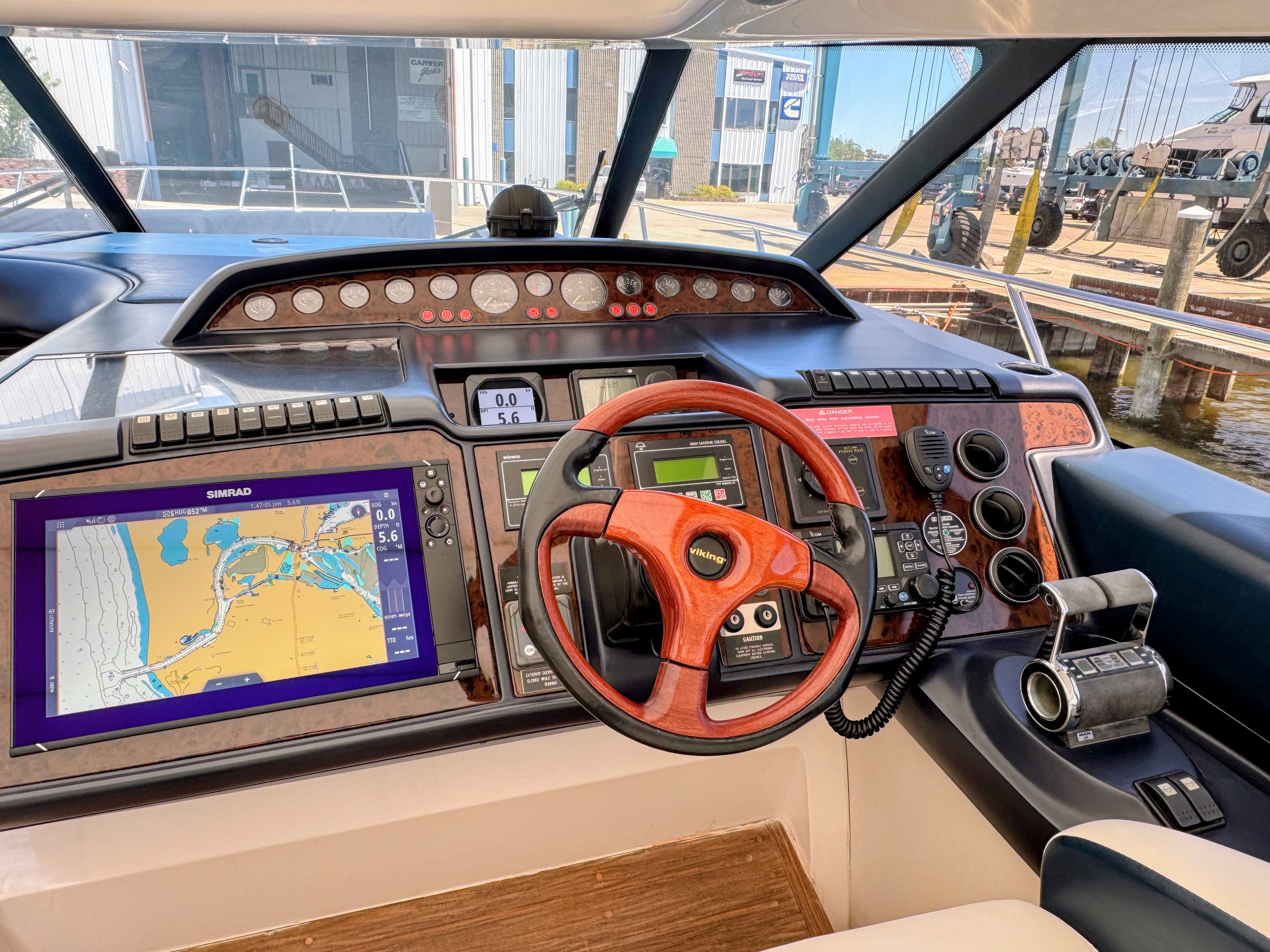 2004 Viking Princess V58 - 13