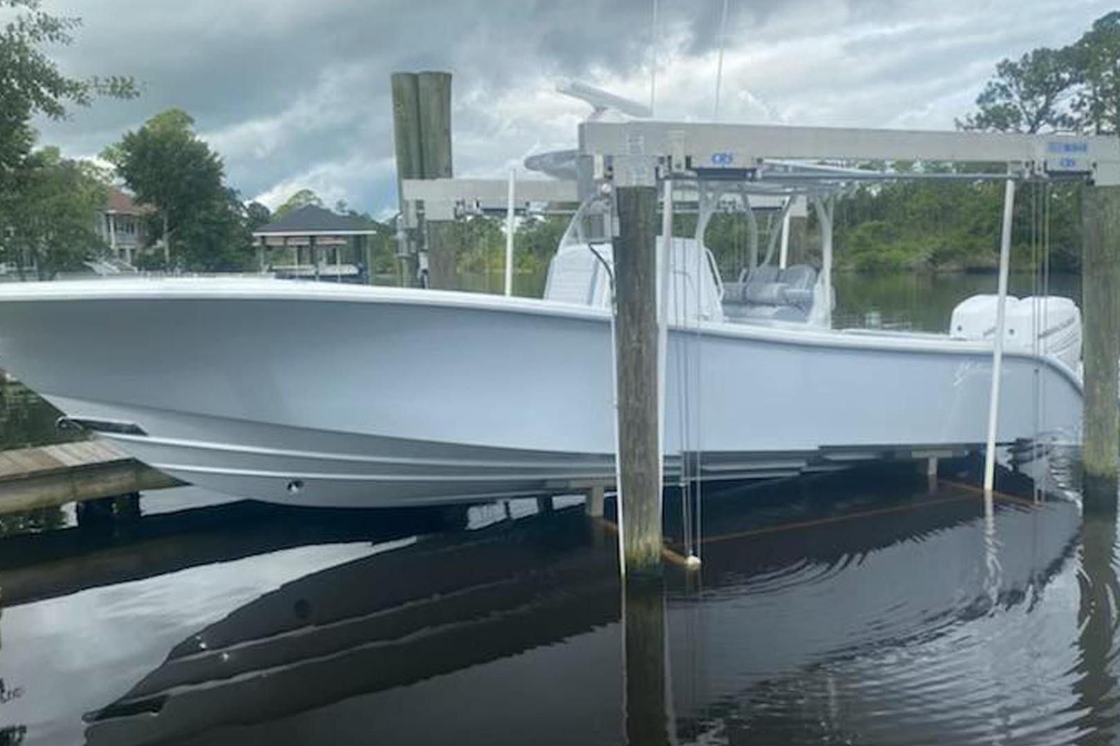 2022 Yellowfin 32 Offshore