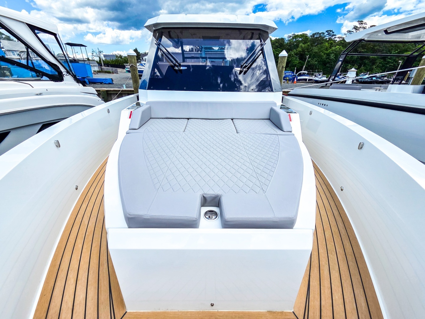 2026 De Antonio Yachts D32 - Image 30