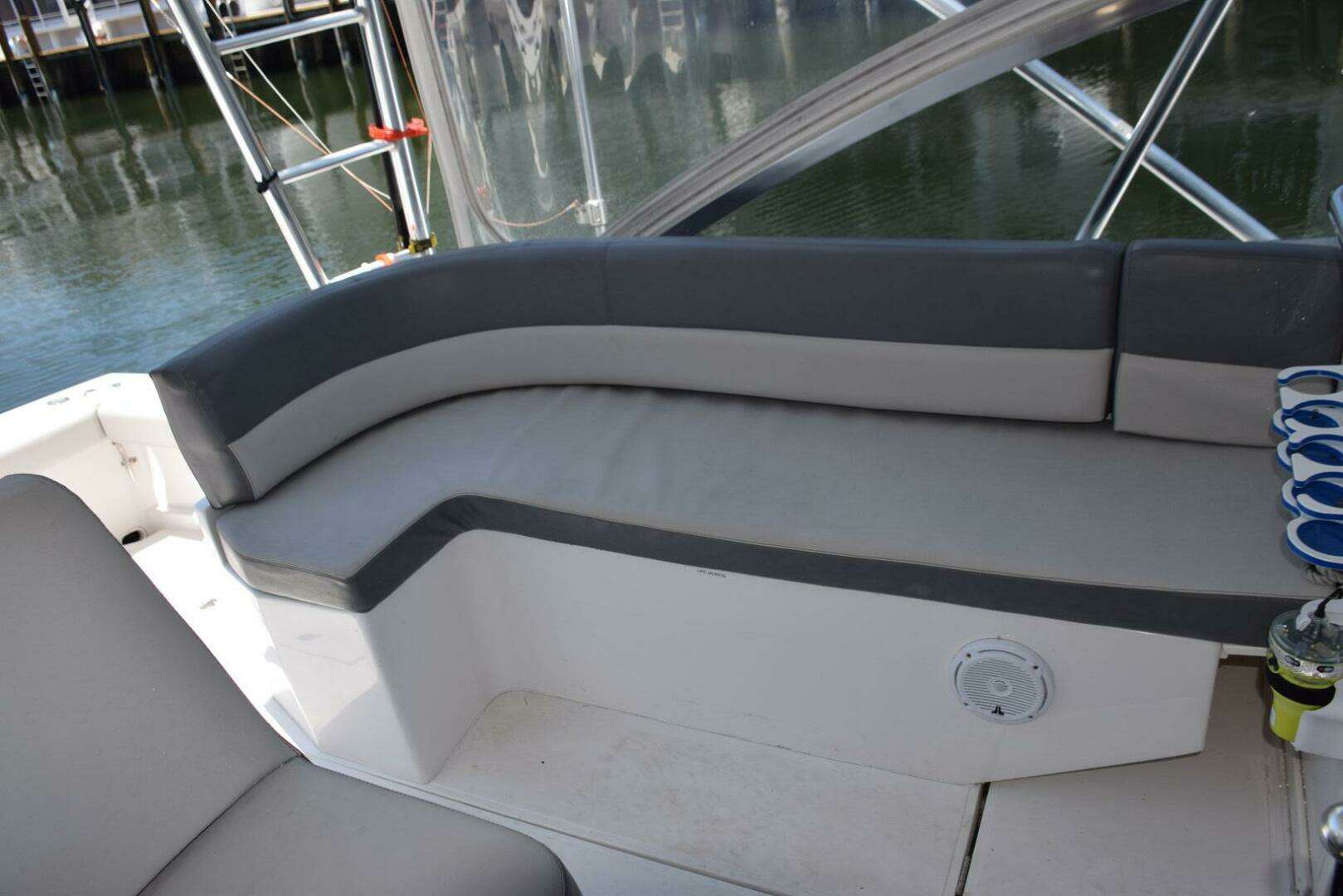 1995 Blackfin Combi 33 - Image 7