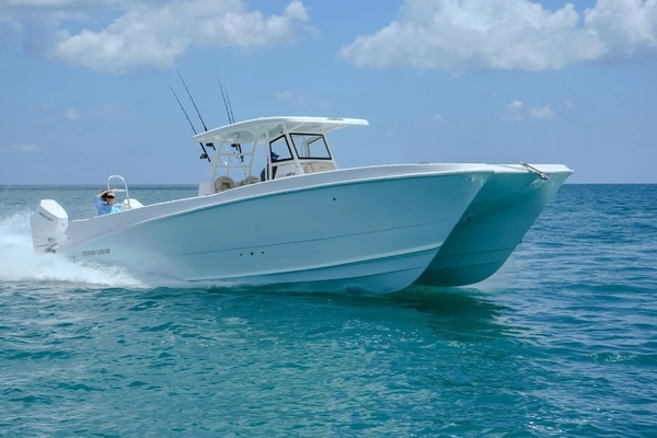 2026 Twin Vee 340 GFX CC