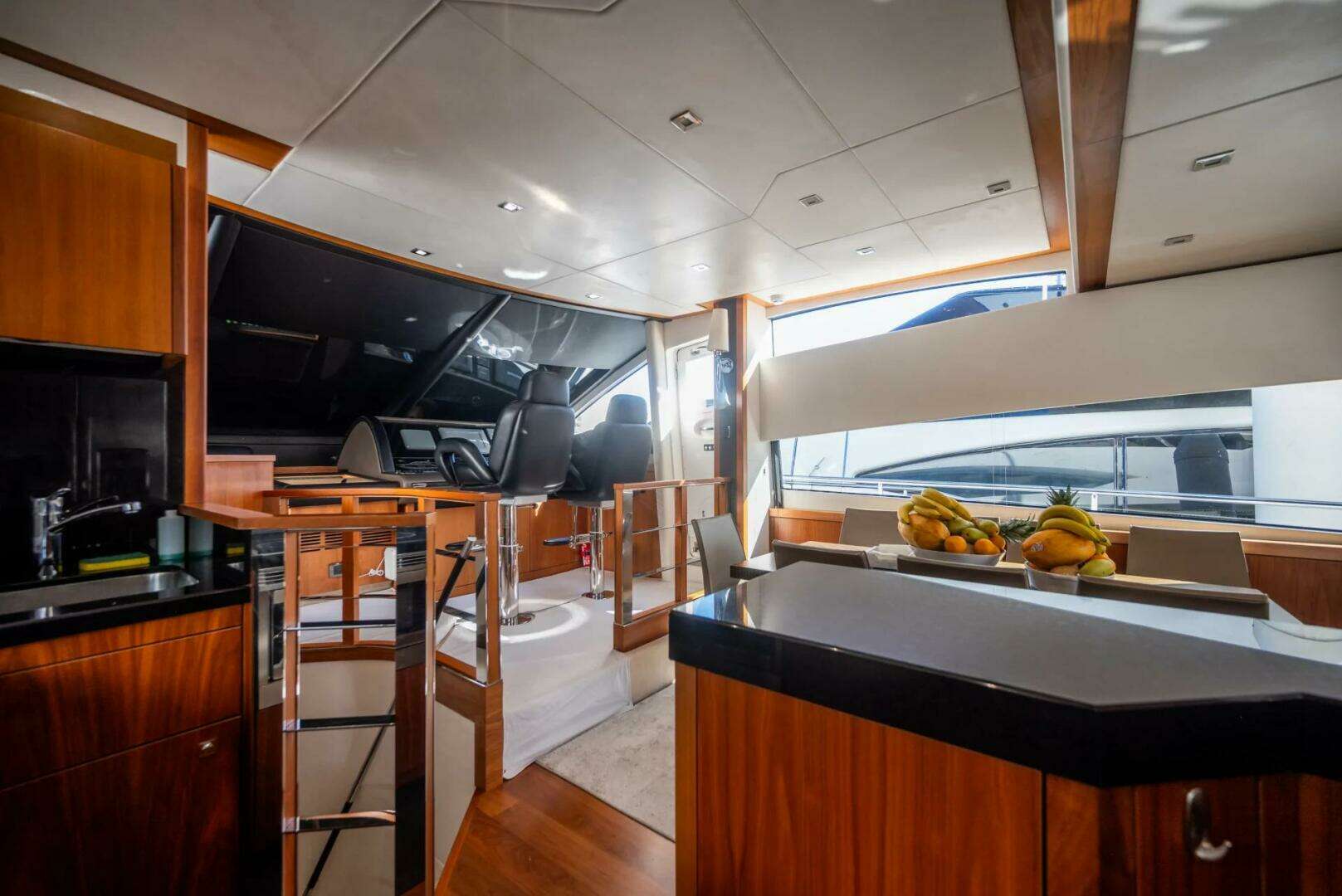 2015 Sunseeker 75 - Image 20