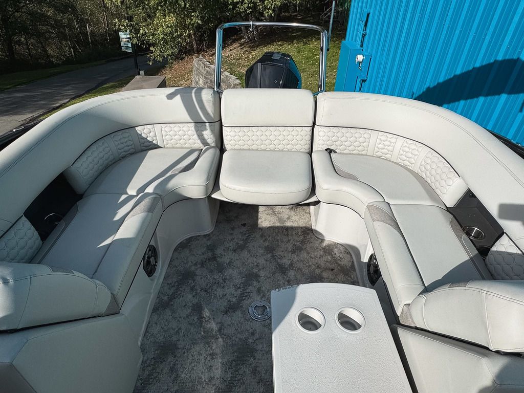 2023 Crest Caribbean LX 230 - 11