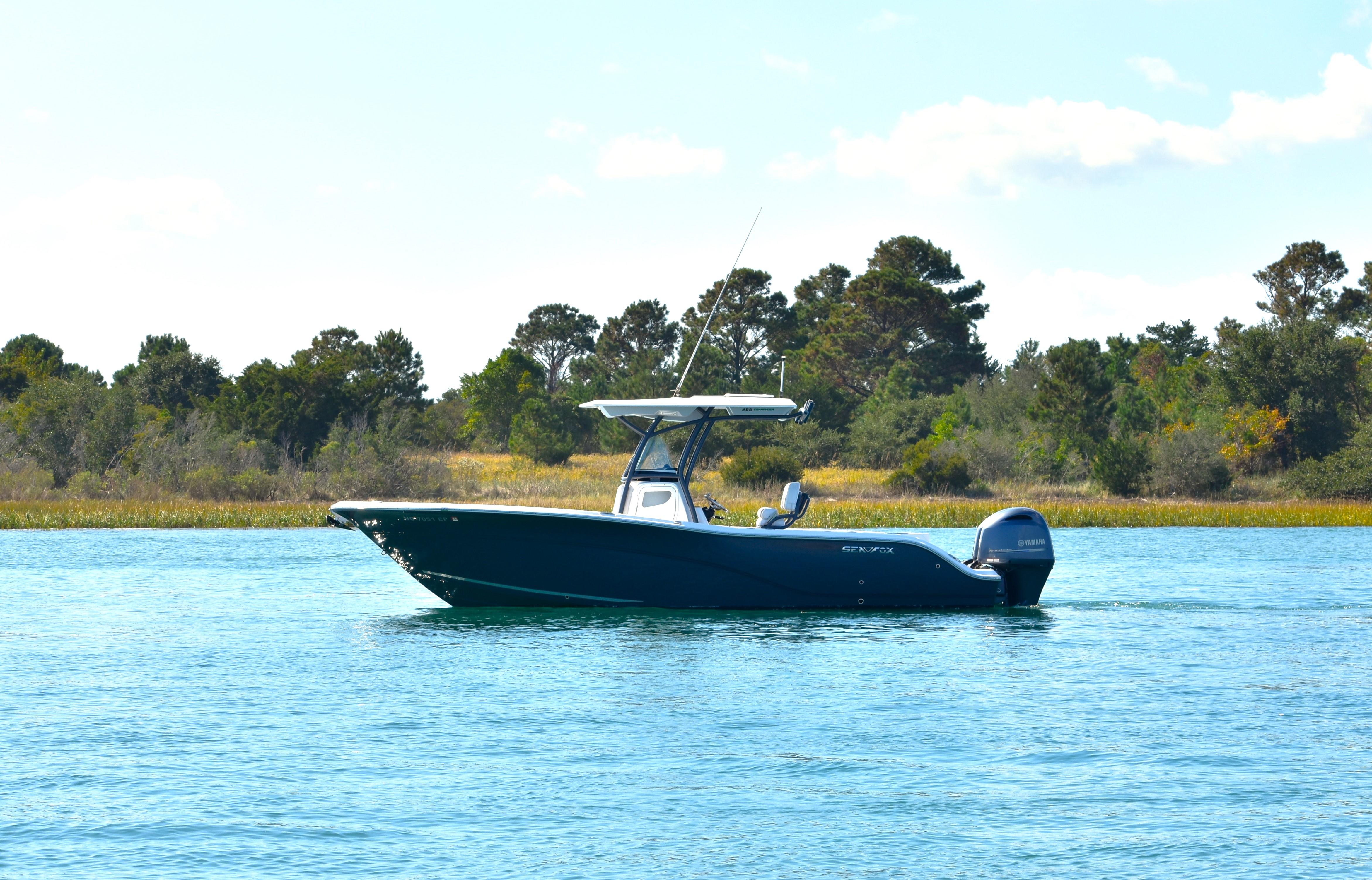 2020 Sea Fox 266 Commander