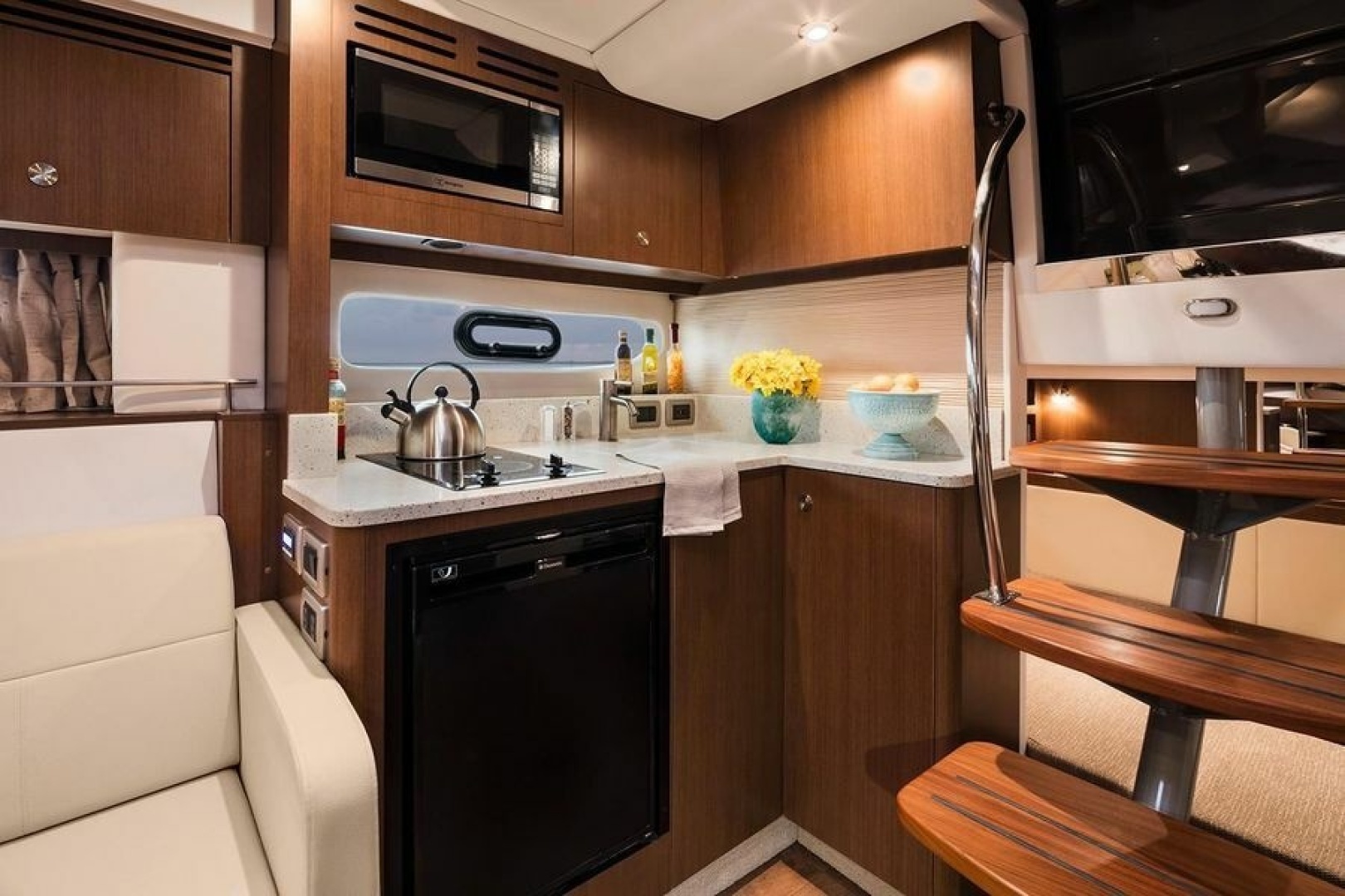 2018 Sea Ray — - Image 2