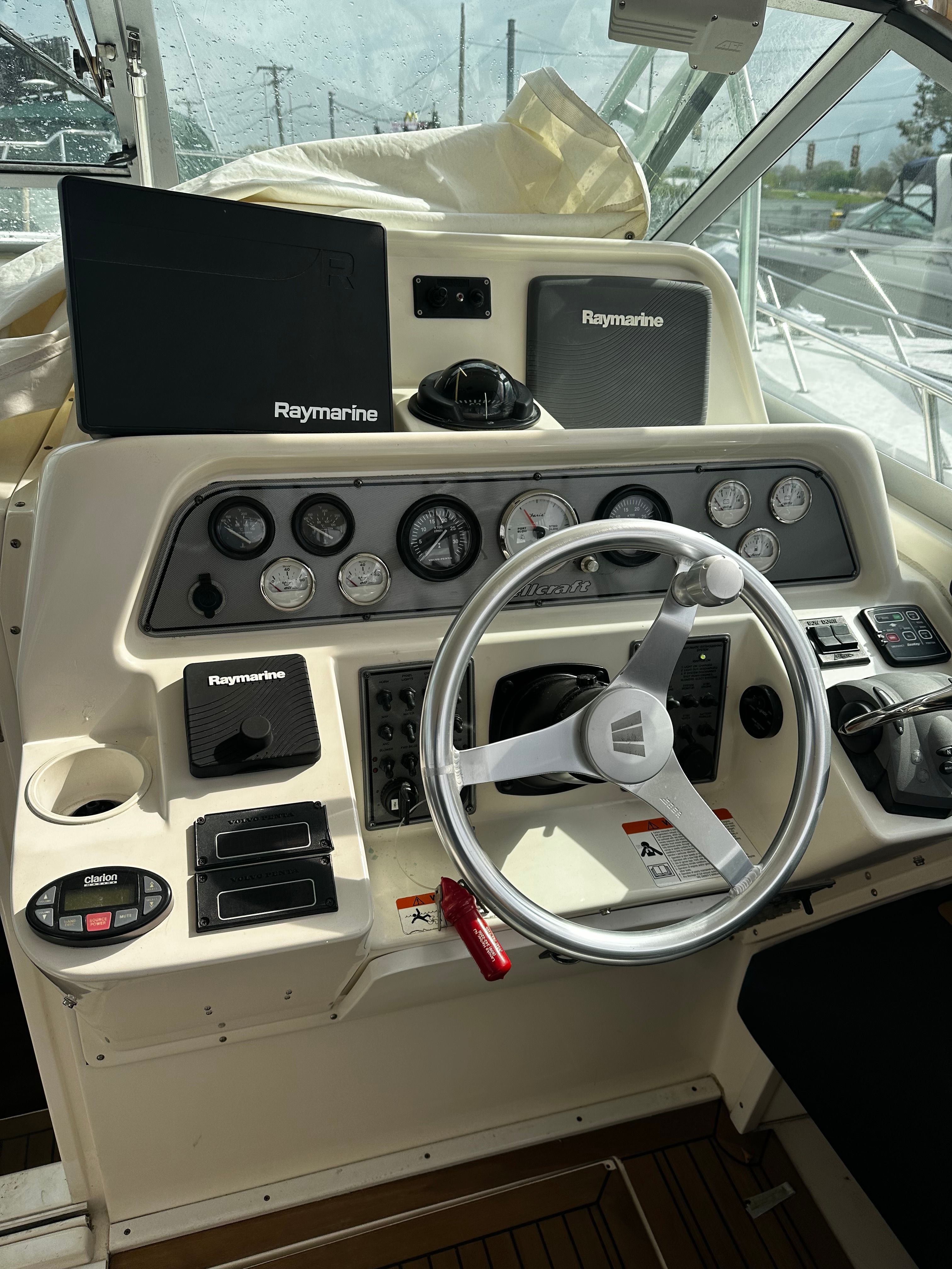 2005 Wellcraft 330 Coastal - 16