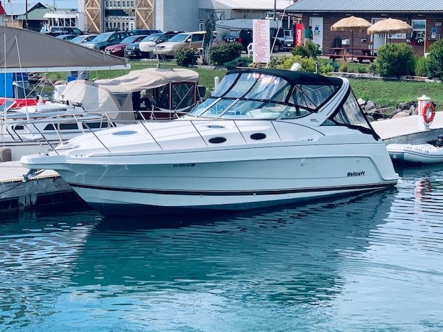 1999 Wellcraft 3000 Martinique