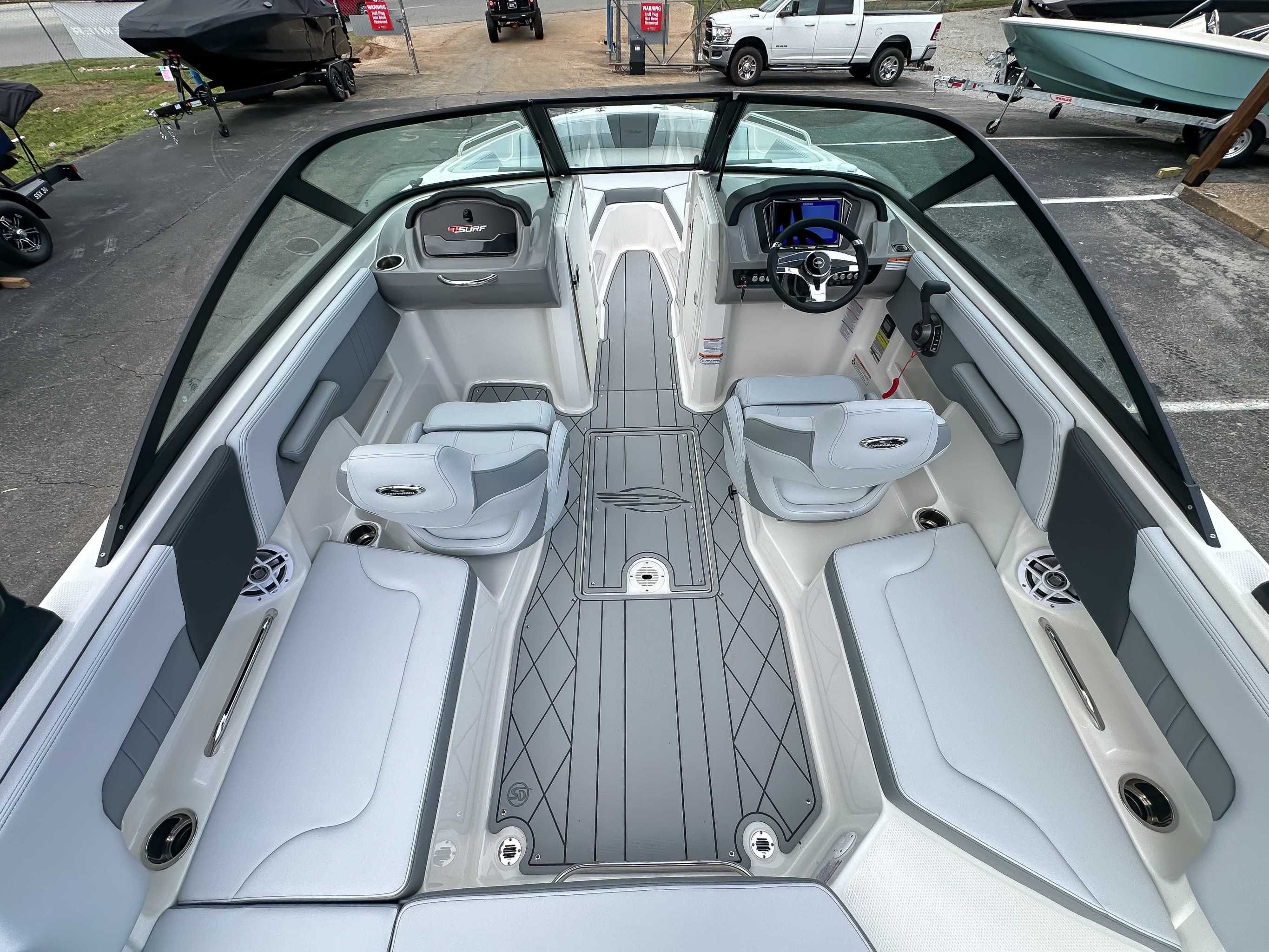 2026 Chaparral GTS 3 - 10