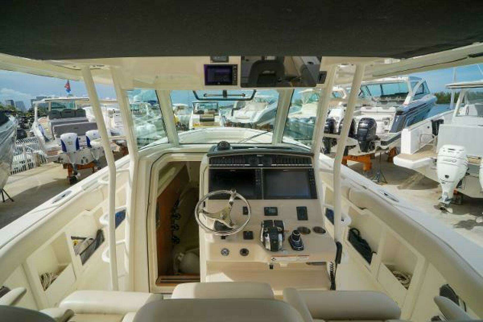 2018 Boston Whaler 380 Outrage - Image 16