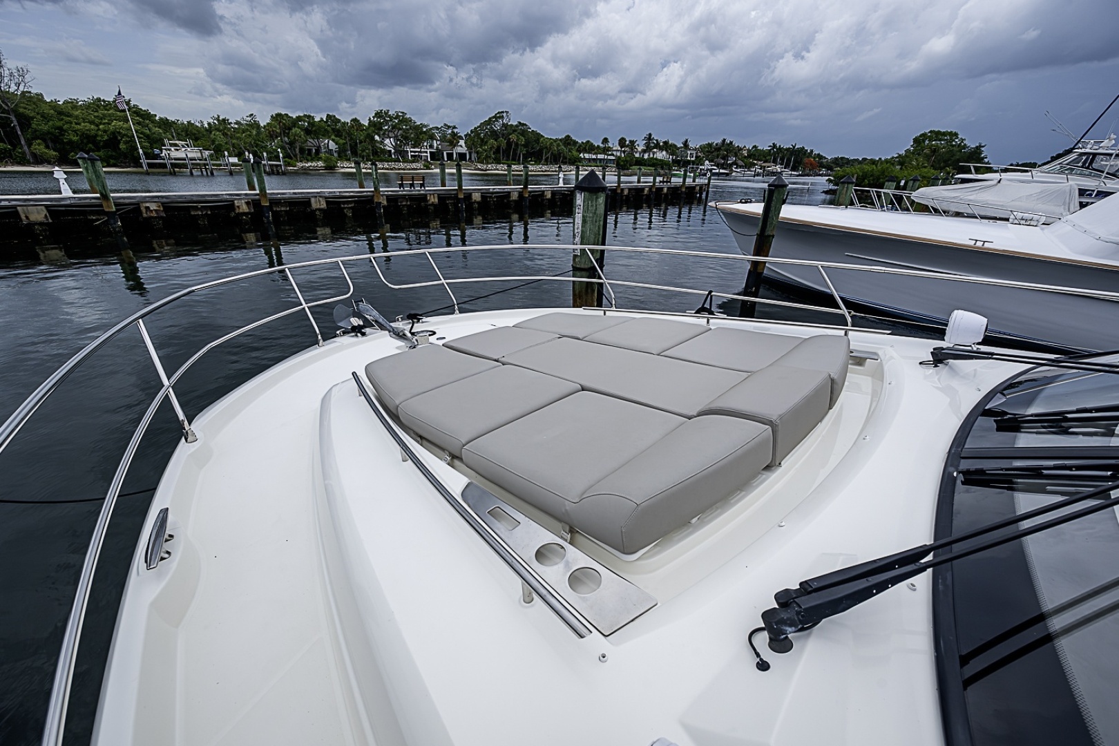 2021 Prestige 520 - Image 7
