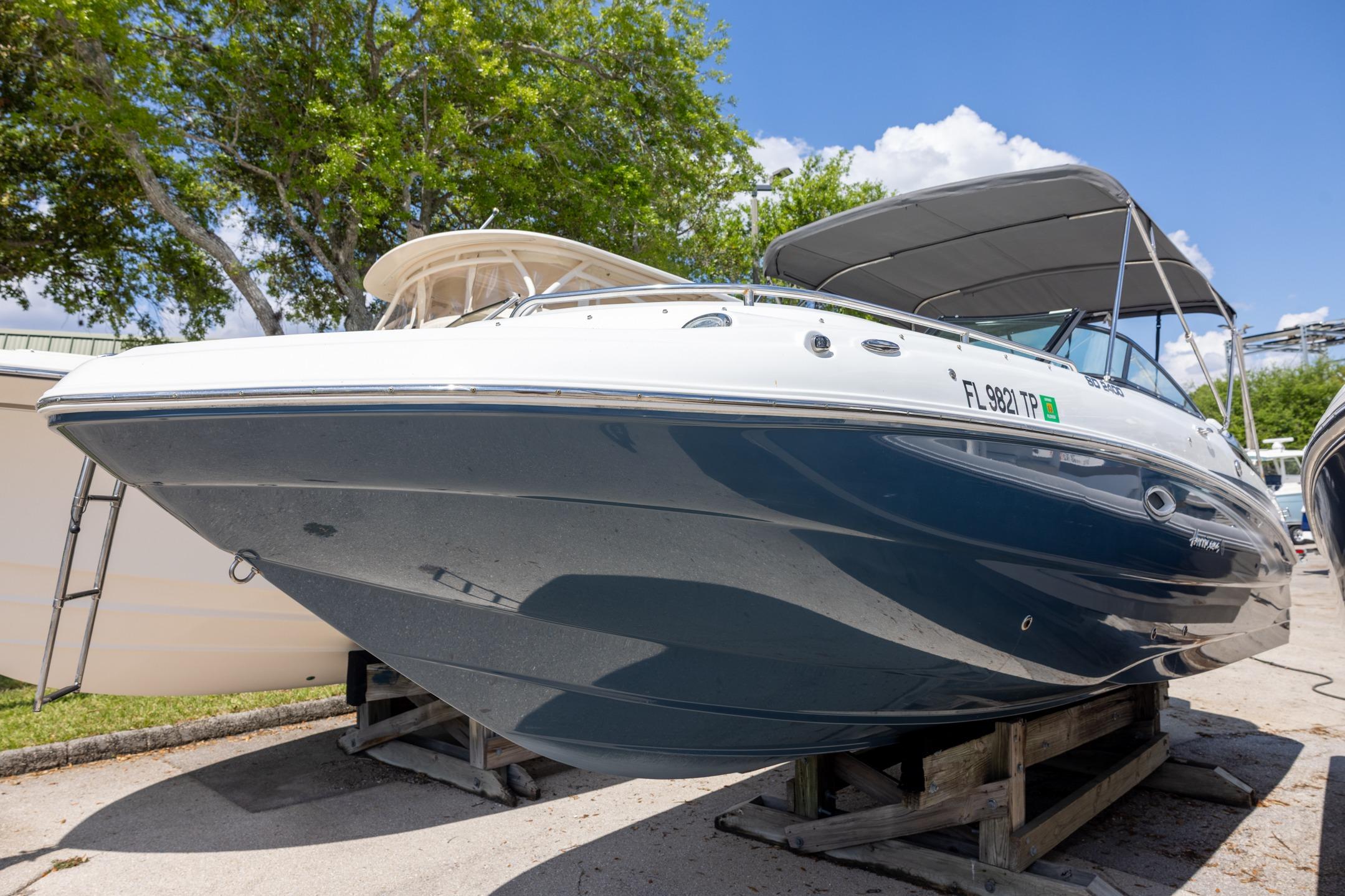 2023 Hurricane SunDeck 2400 OB