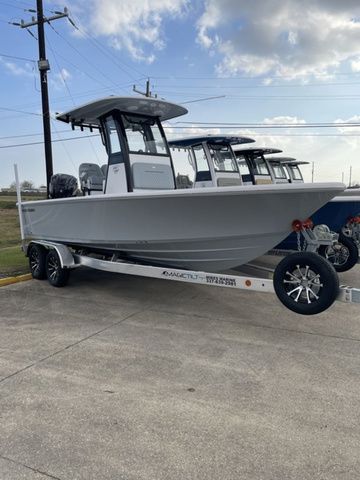 2026 Sportsman Masters 227 Bay Boat
