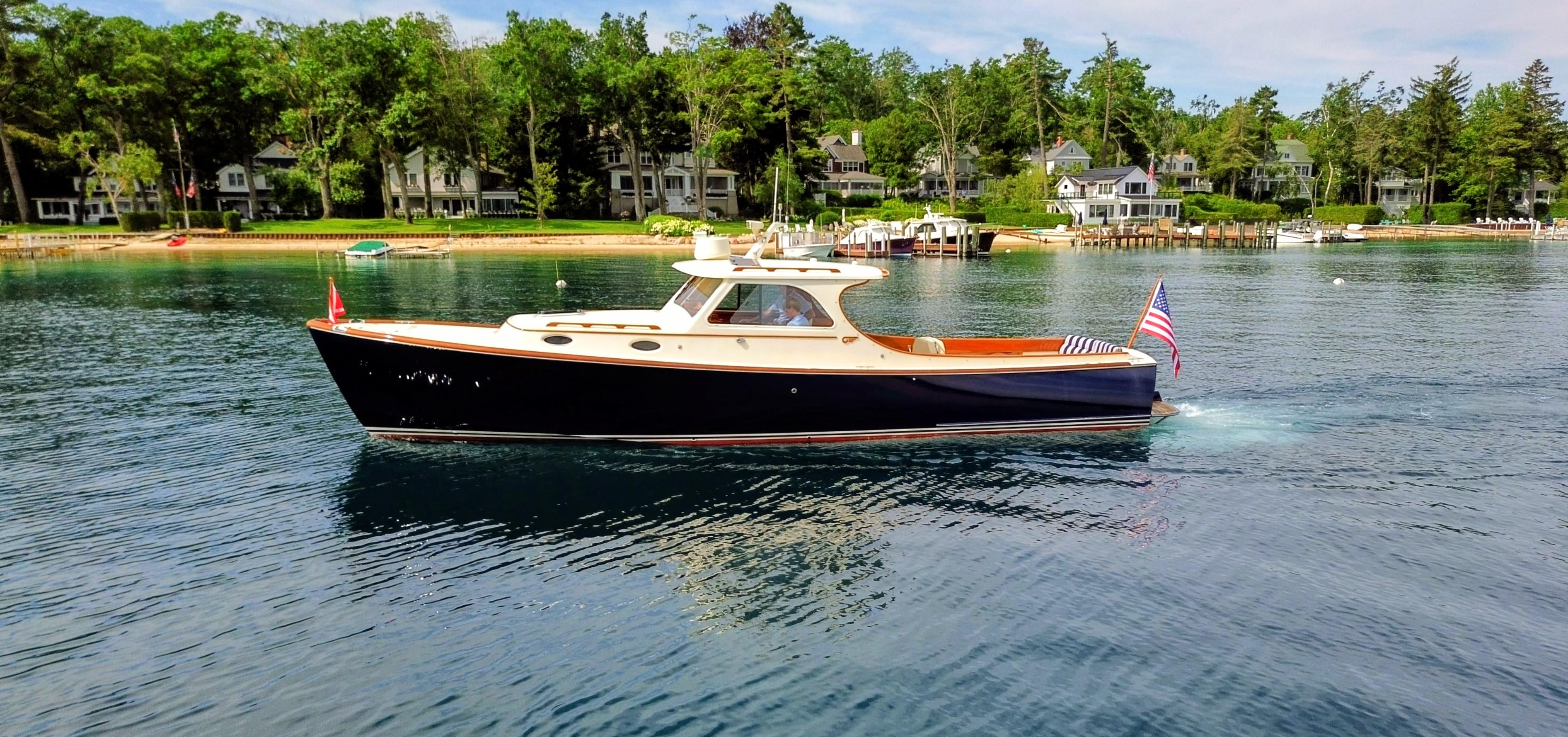2000 Hinckley Picnic Boat 36 Classic