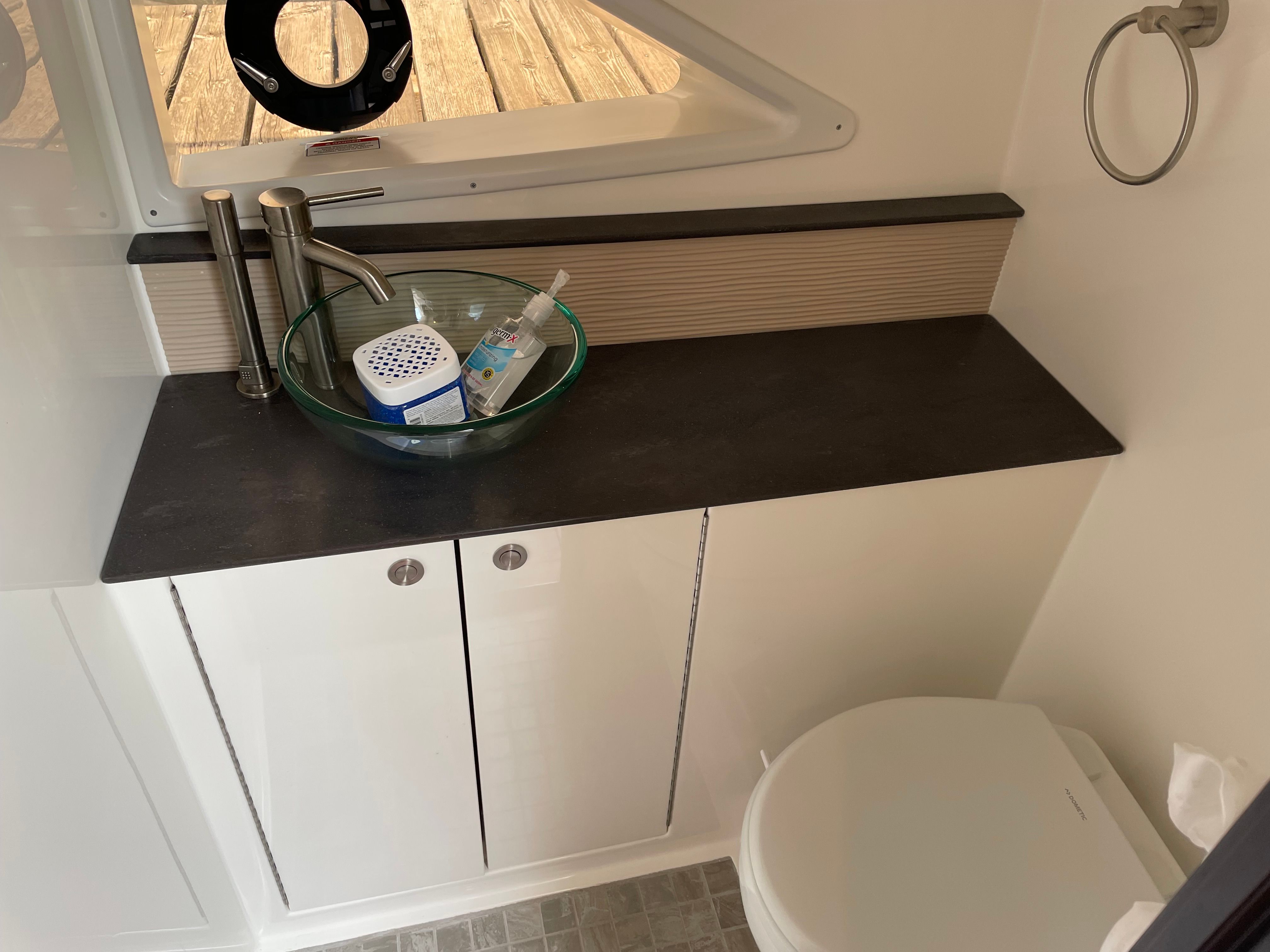 2020 Sea Ray Sundancer 320 - 31