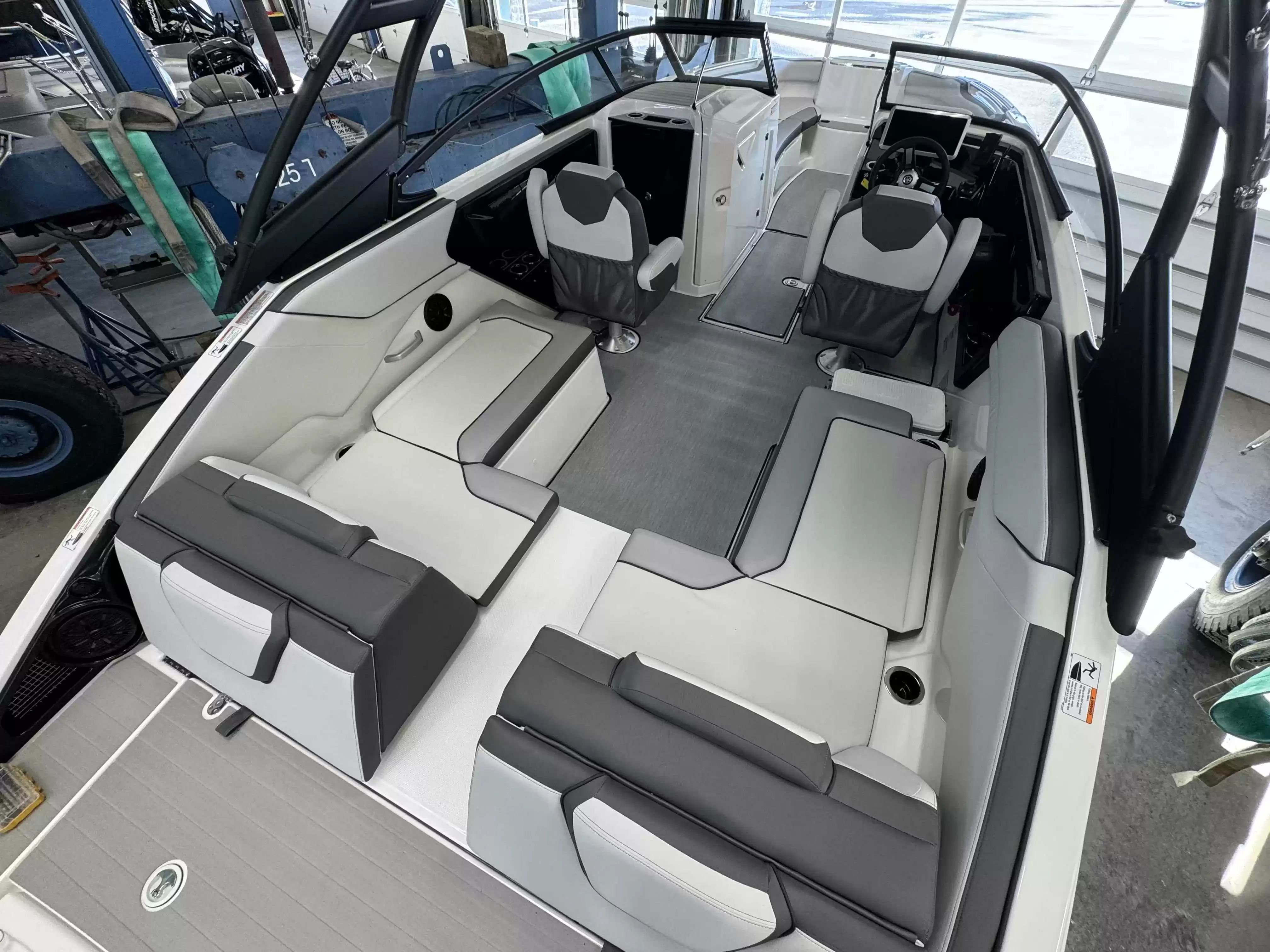 2026 Yamaha Boats AR250 - 7