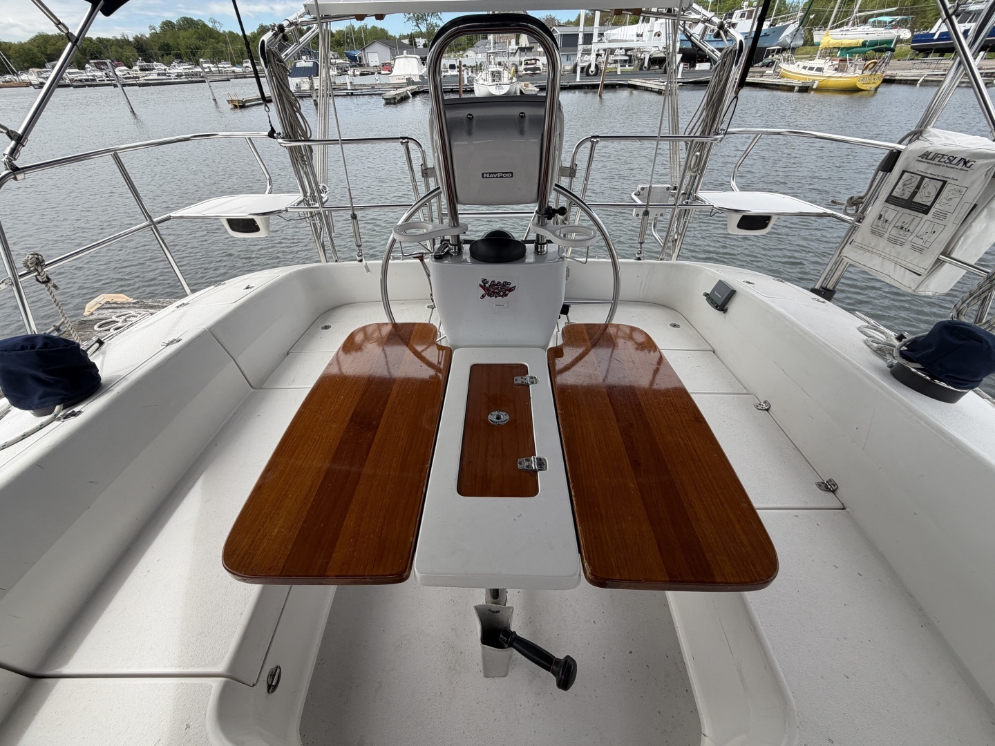 2004 Catalina Catalina 350 - Image 29