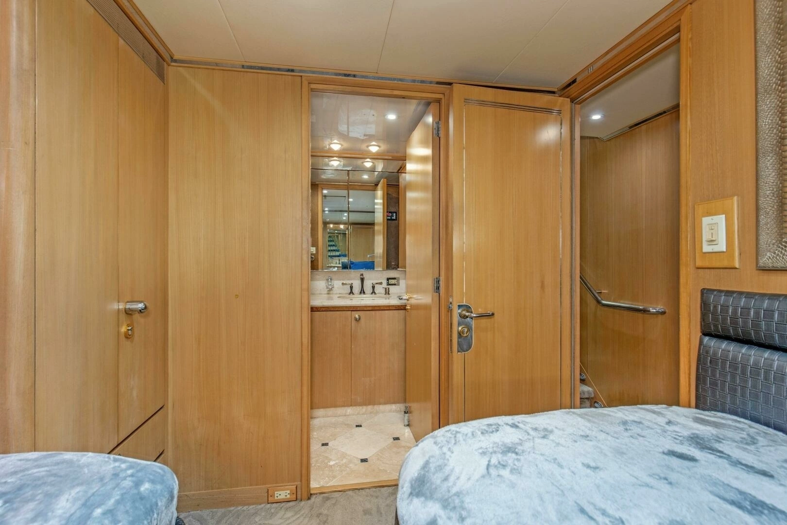 1989 Feadship 116 Sport Fisher - Image 25