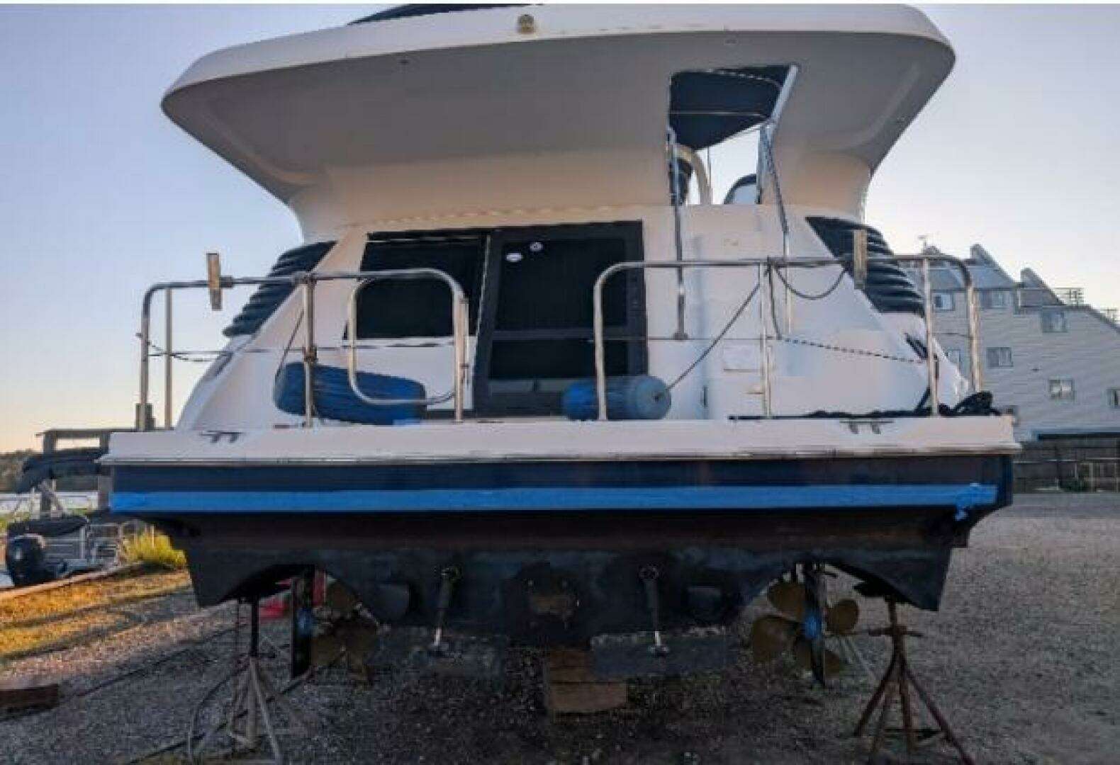 2007 Bluewater 5200 - Image 17