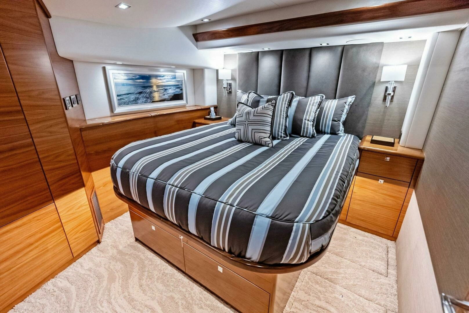 2023 Viking 64 Convertible - Image 26