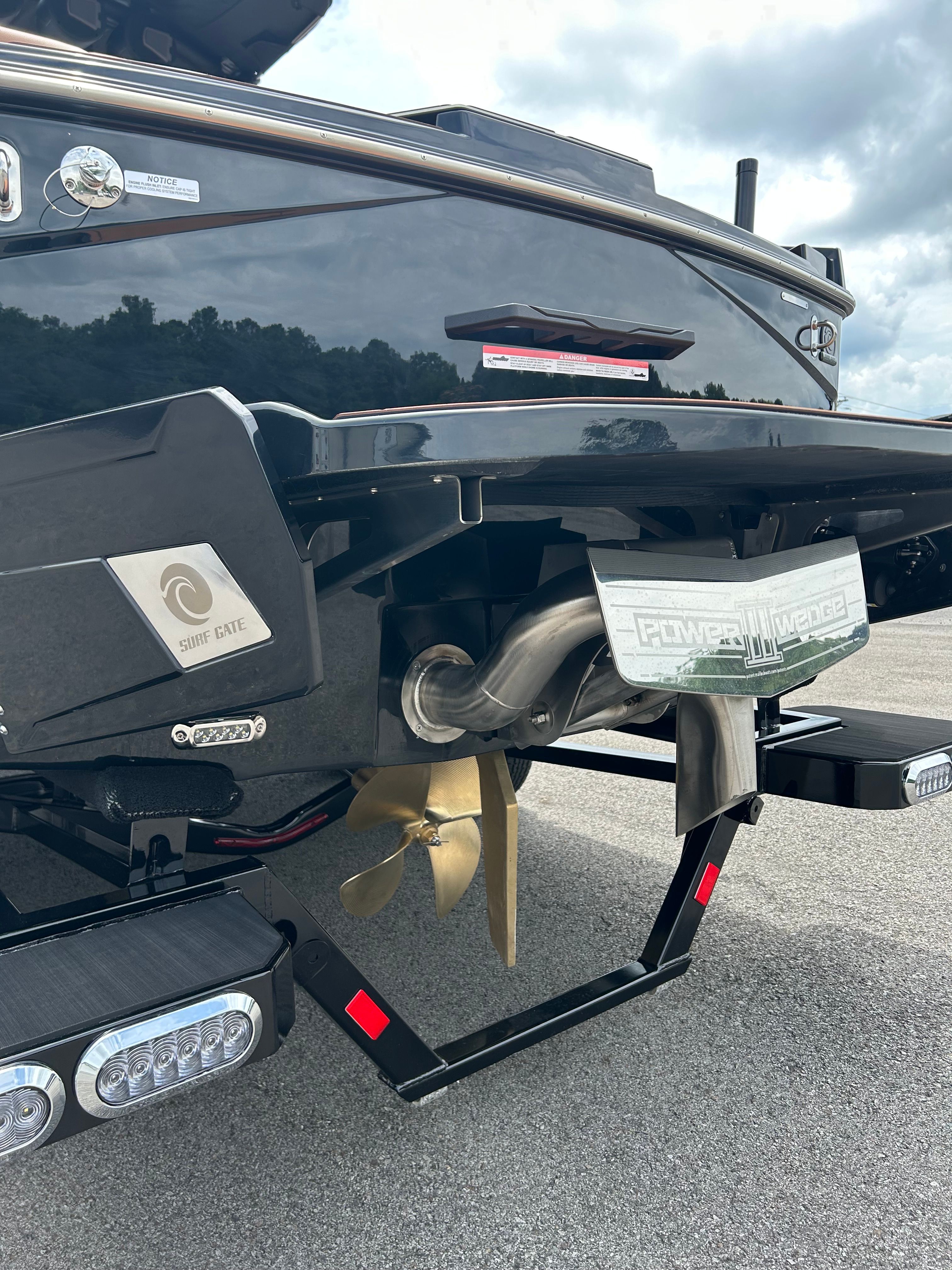 2026 Axis T235 - 21