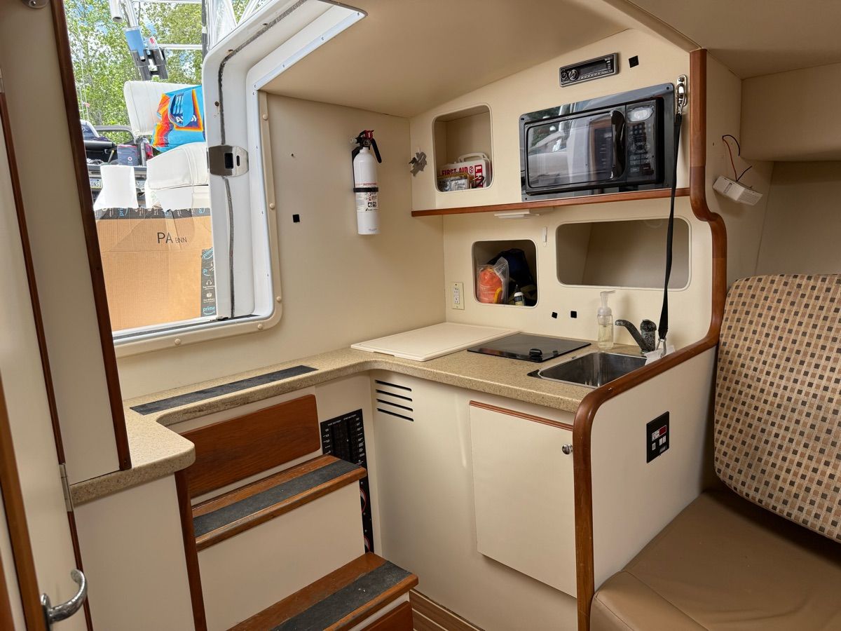2007 Luhrs 28 Open - 7