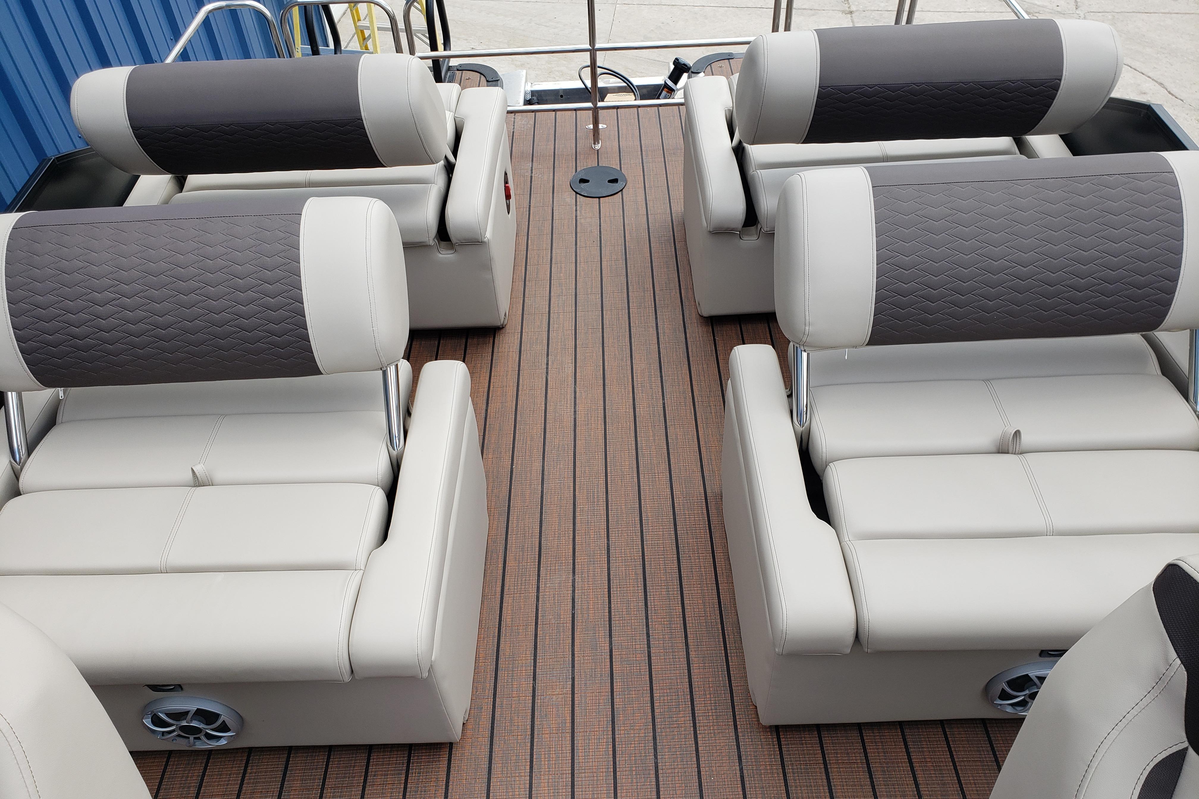 2026 Bentley Pontoons Elite 253 QSB interior with luxurious seating and modern design.
