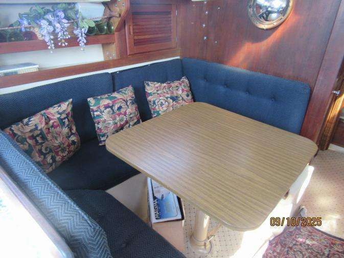 1985 Catalina 30 - 8