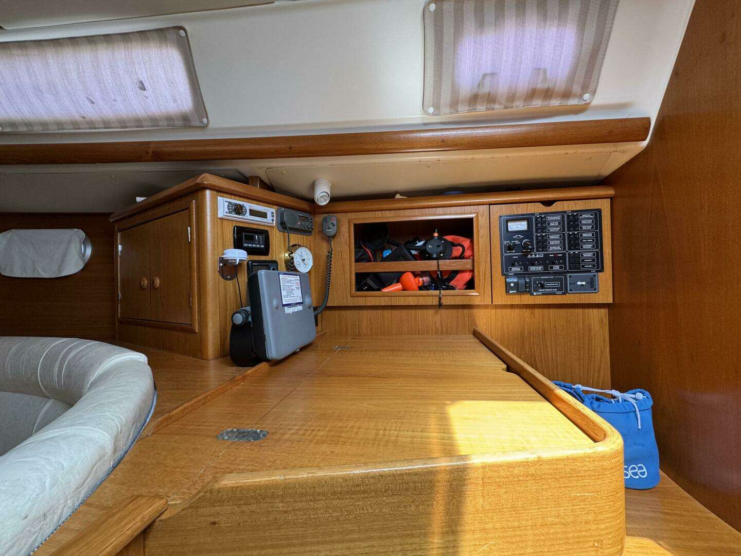 2002 Jeanneau 34.2 - Image 20