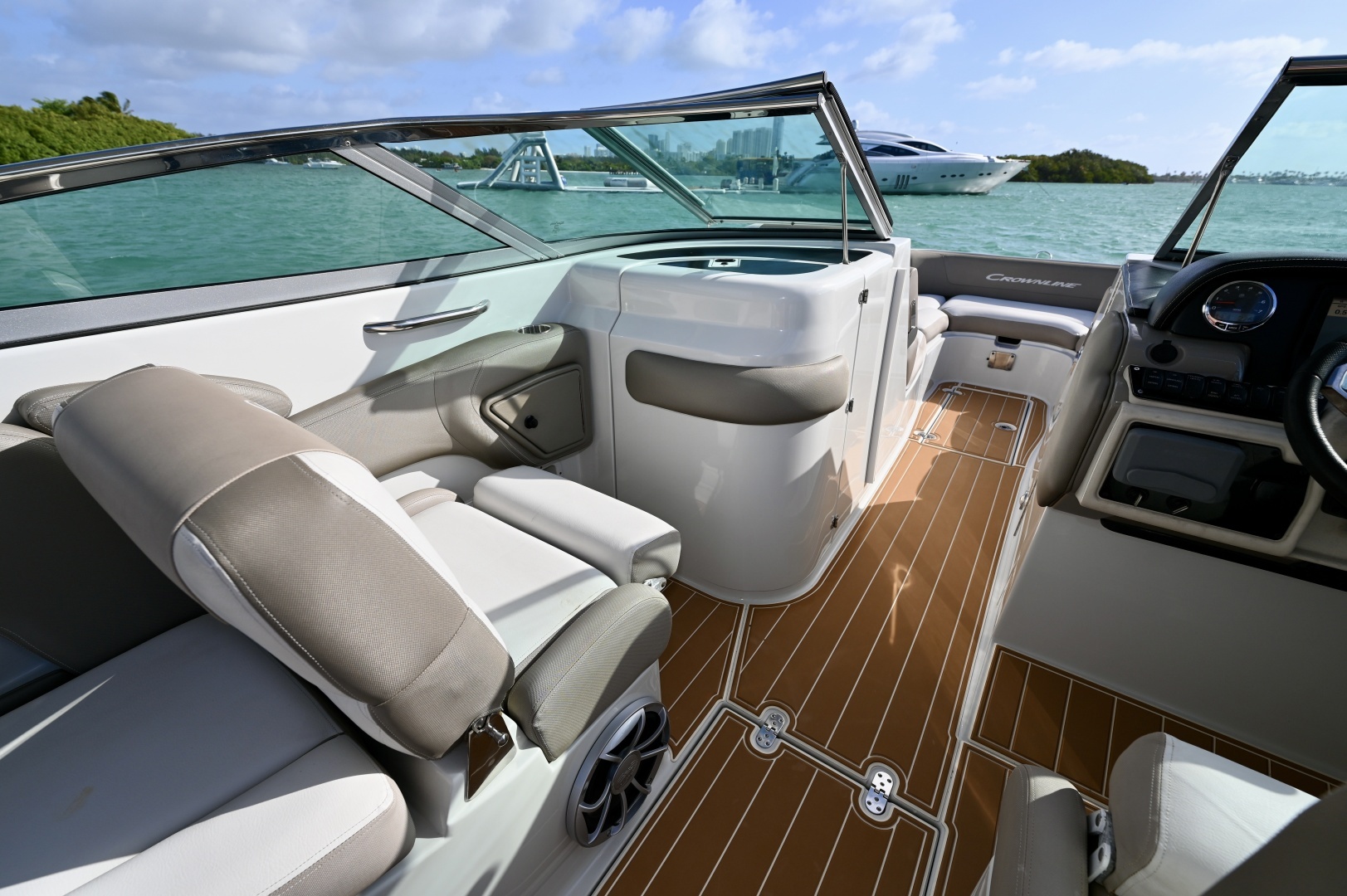 2020 Crownline Eclipse E 305 XS - Image 17