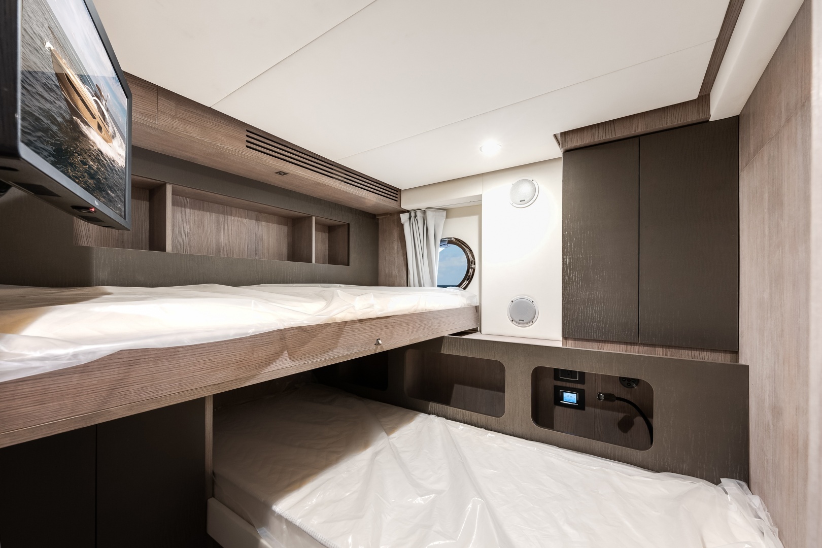 2024 Azimut S8 - Image 67