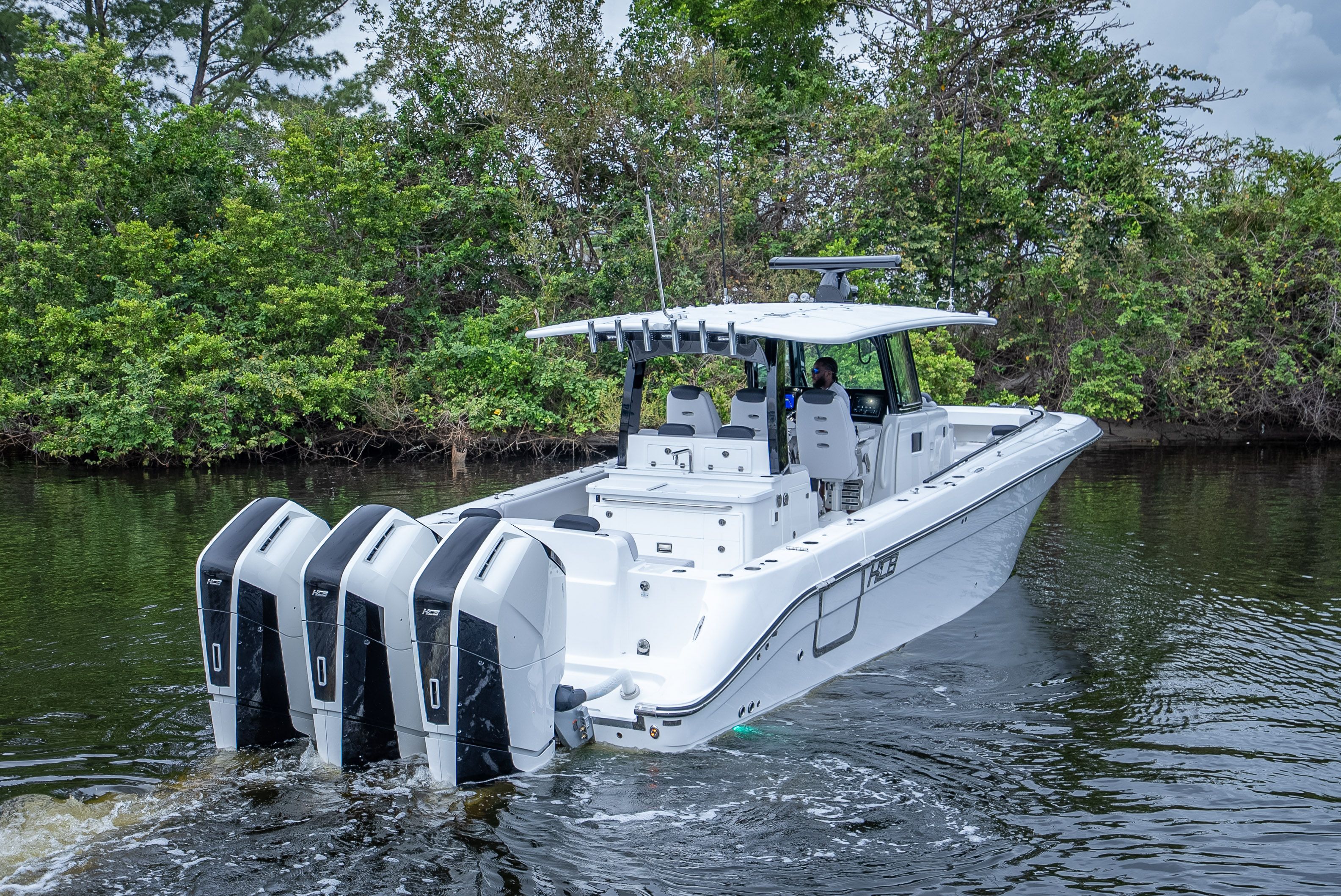 2024 HCB 42 Lujo - 54